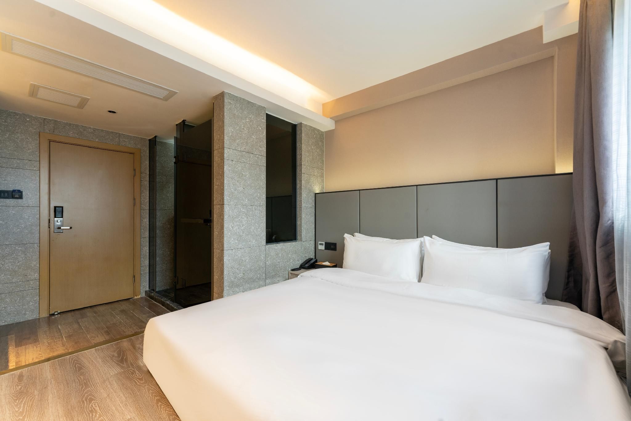 Huazhu - Speical Offer Guest Room