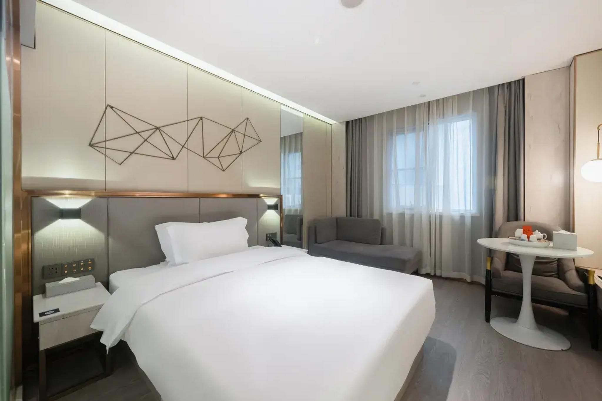 Deluxe City View Room