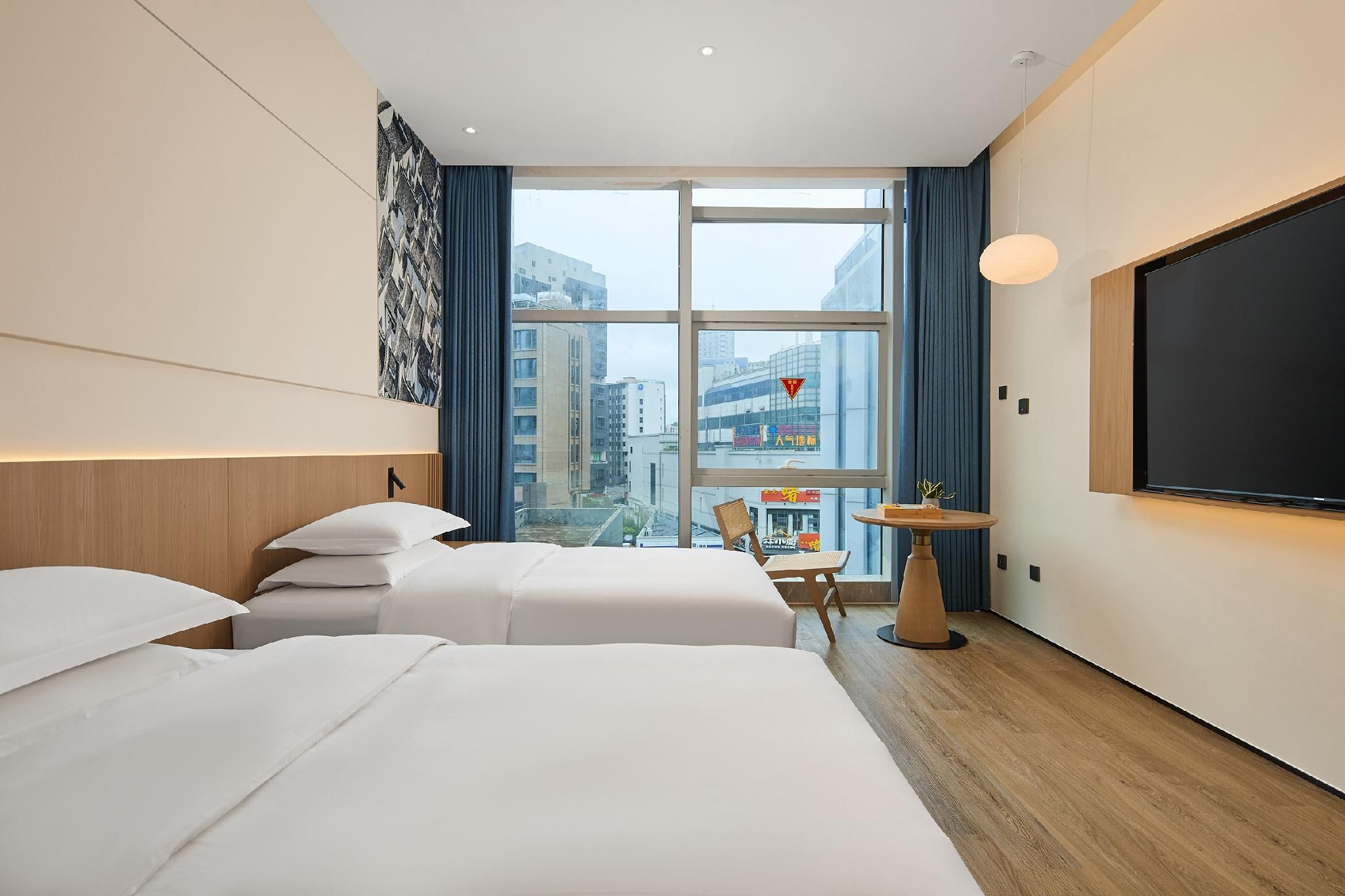 Luxury Room Twin Bed