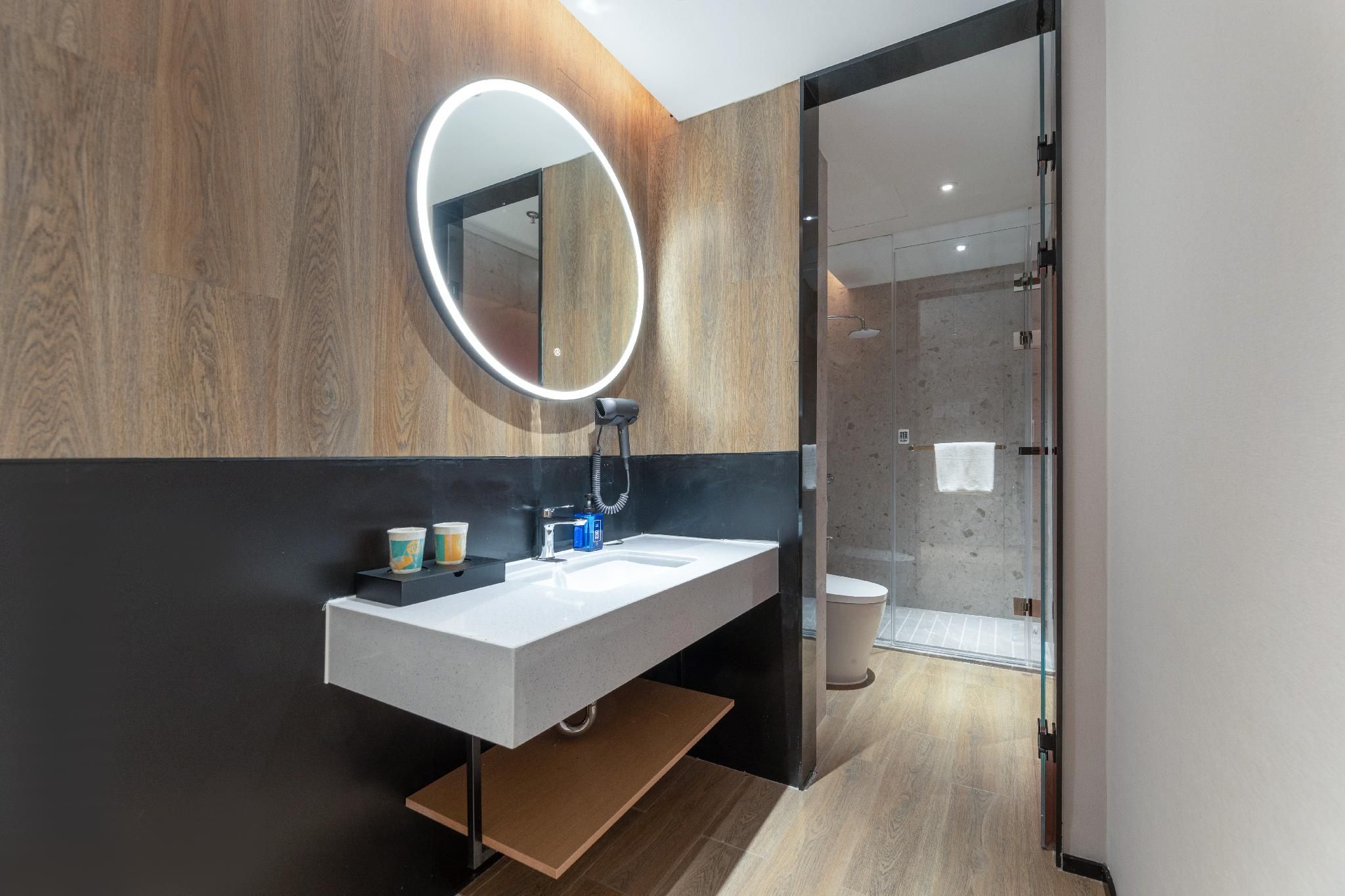 Huazhu - Superior BedRoom