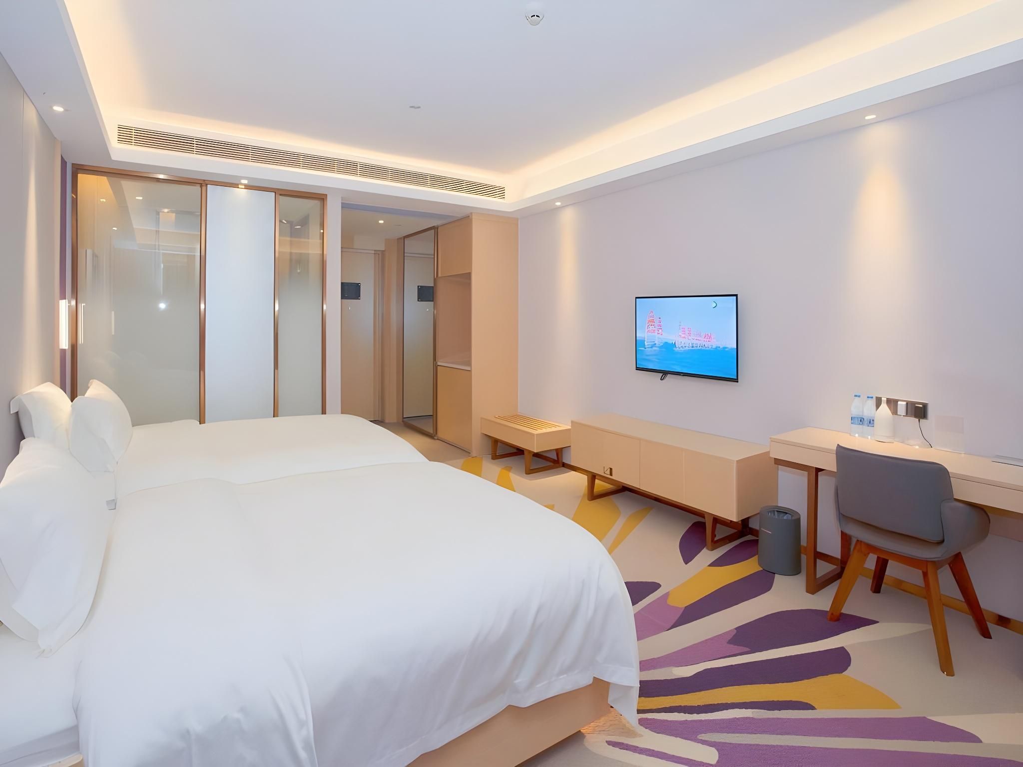 Twin Deluxe Room
