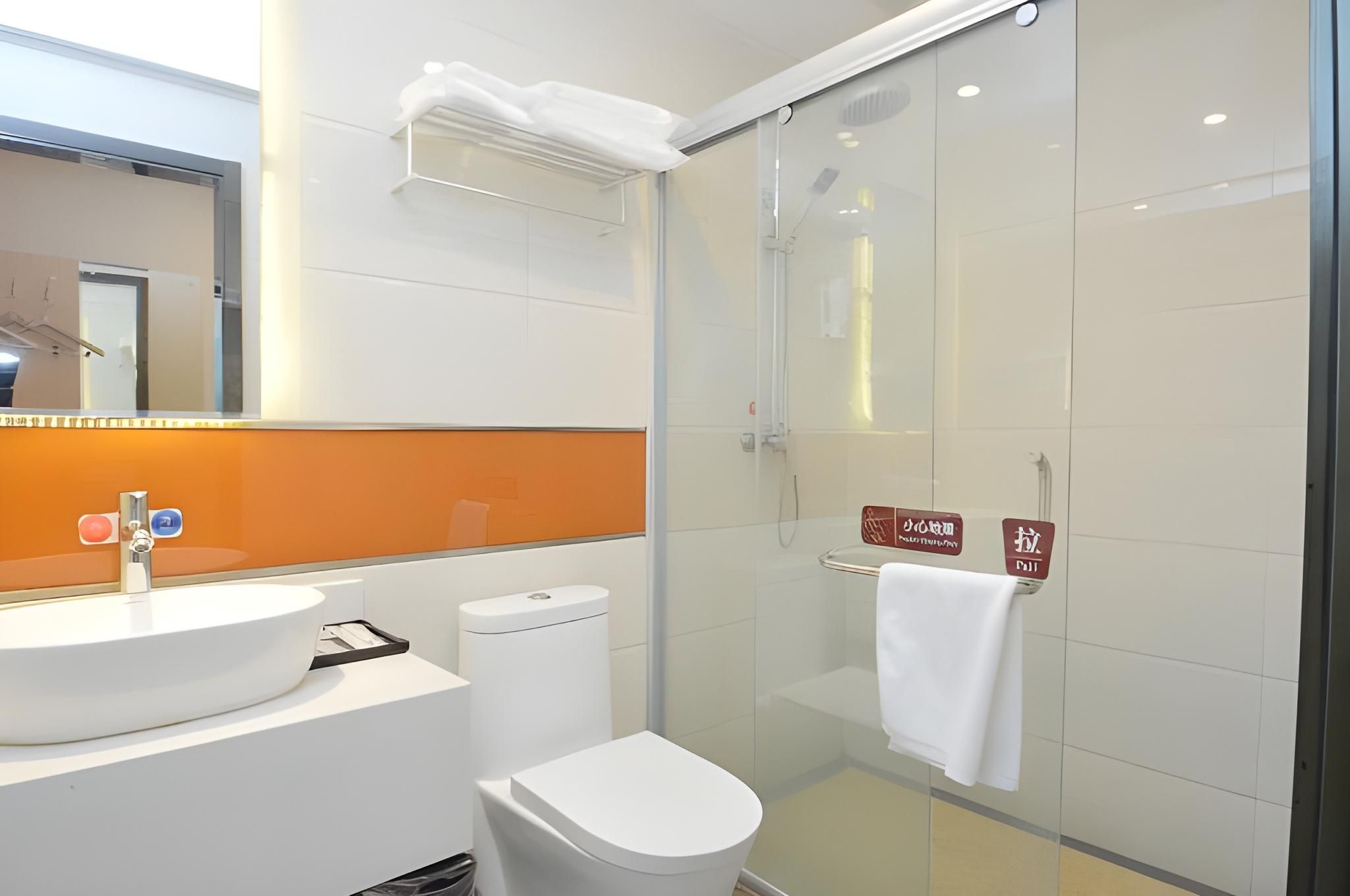 Featured Twin Room