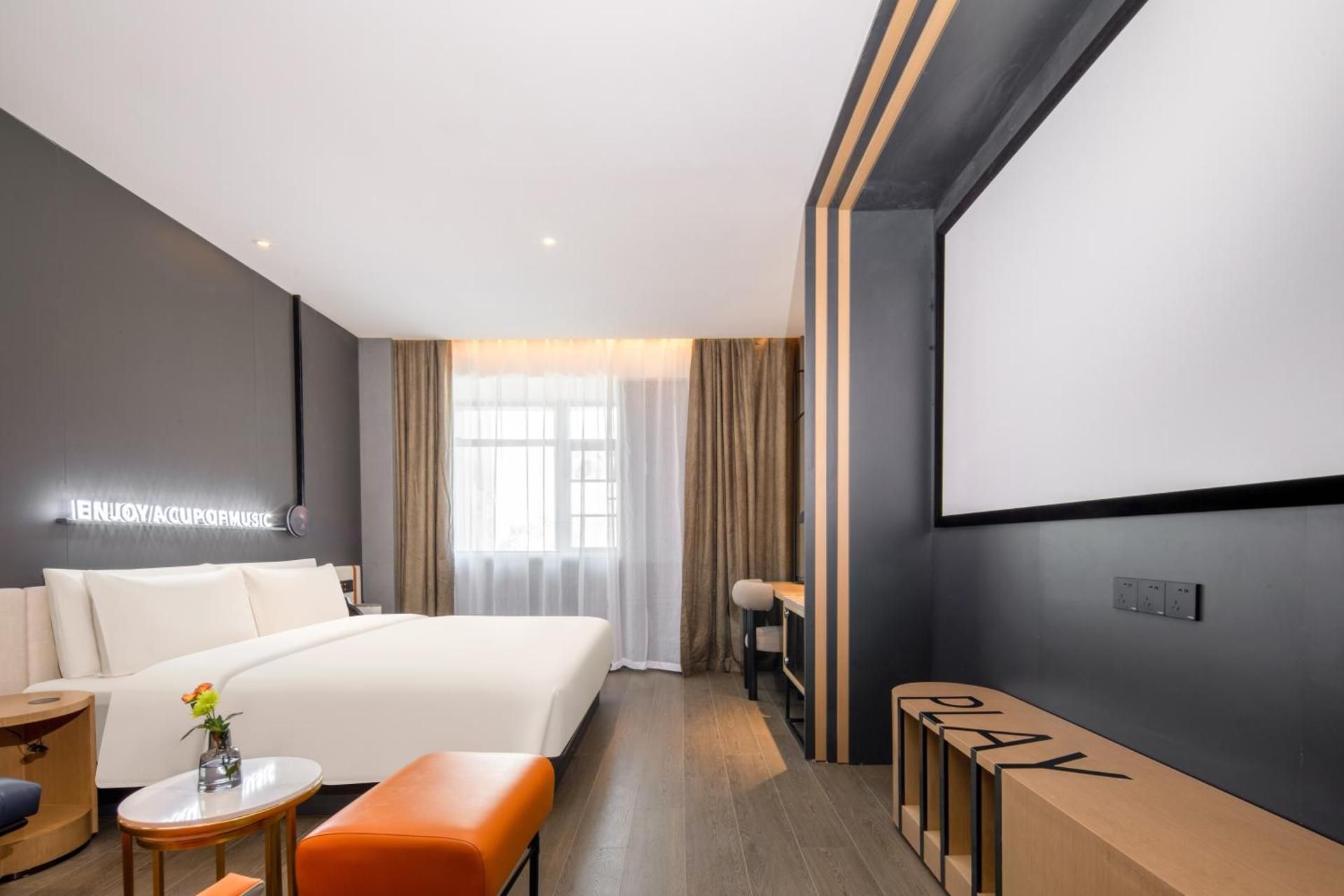 Superior Room with 1 kingsize bed