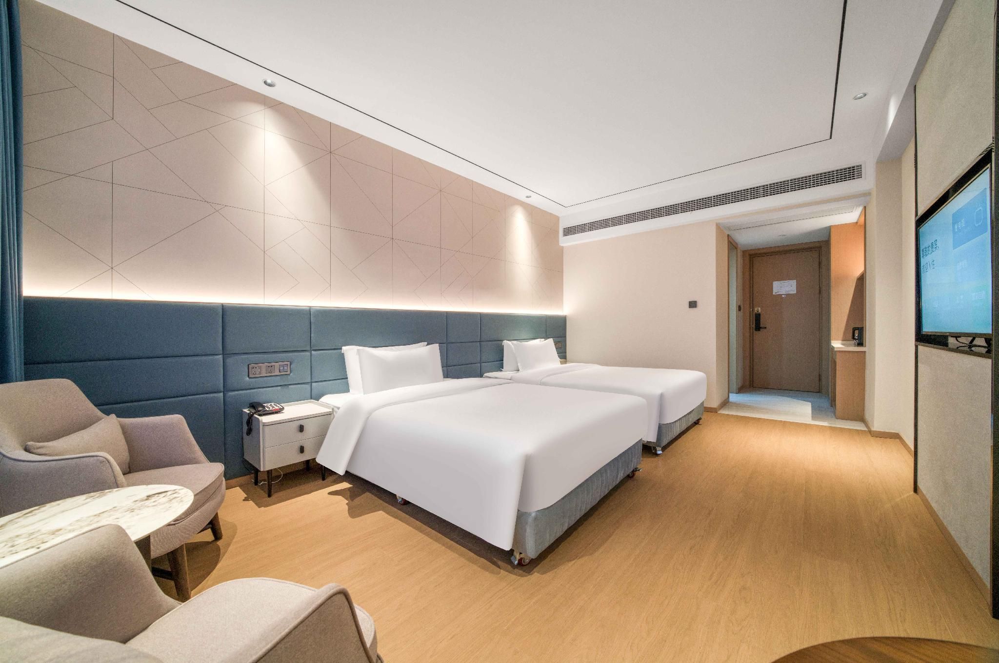 Huazhu - Superior Twin