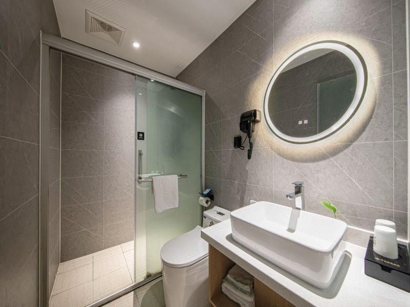 Twin Business Room