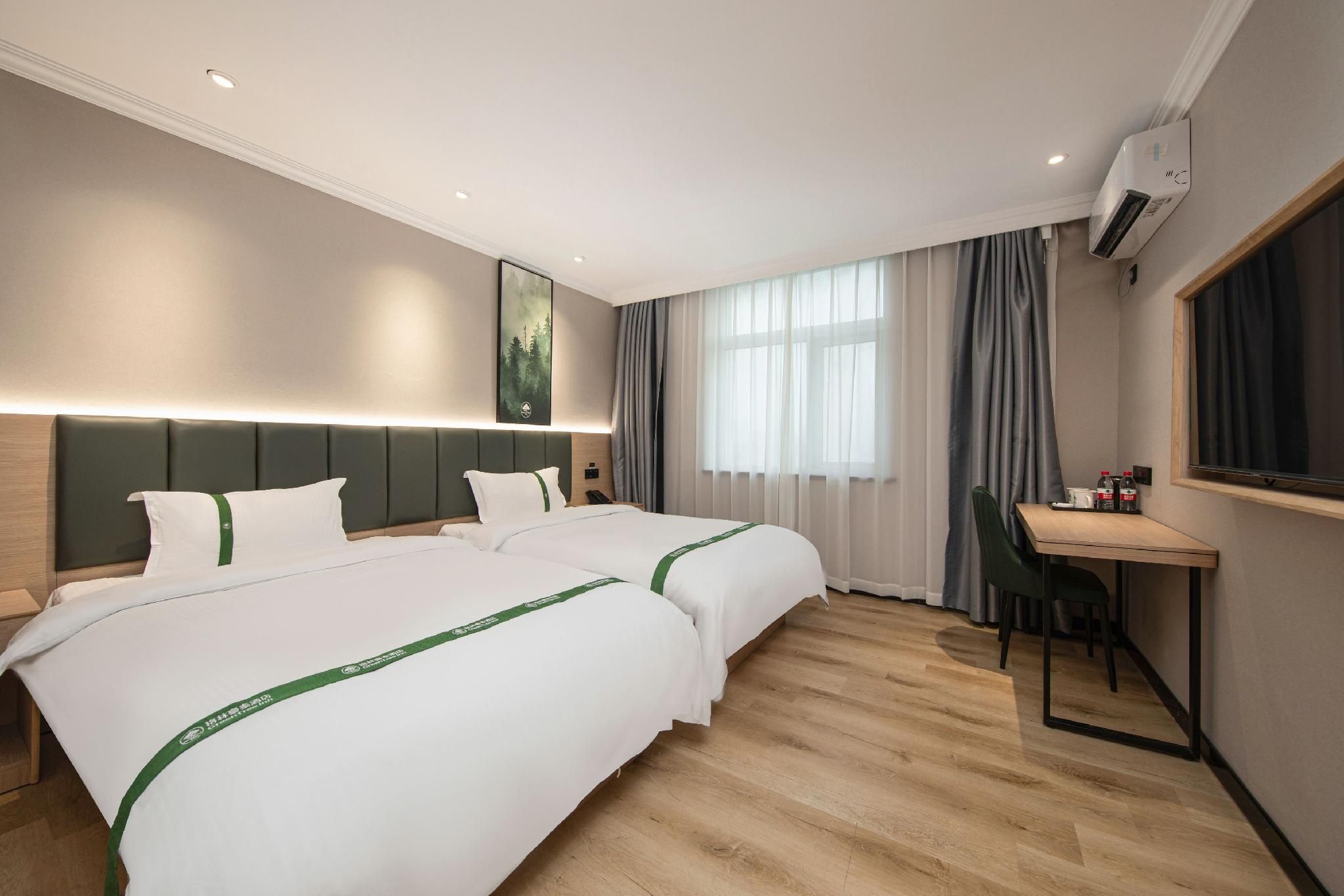 2 Bed Twin Superior Room