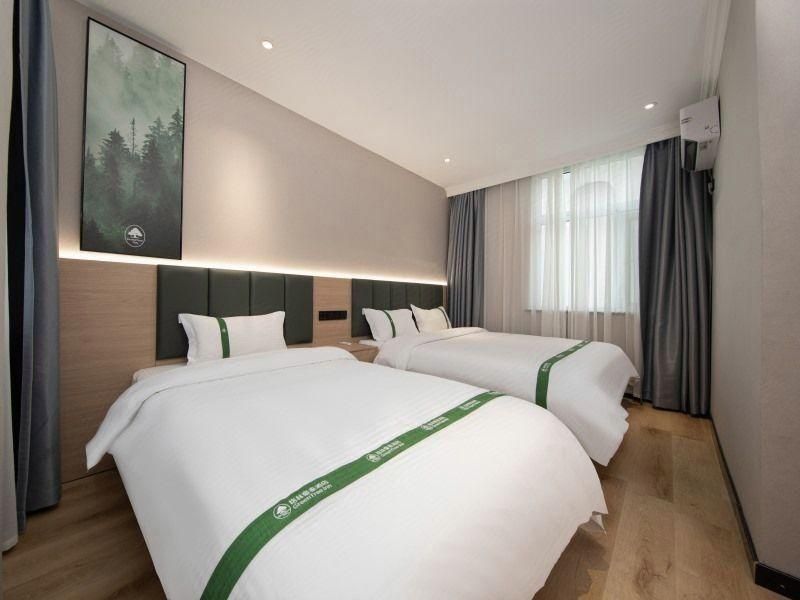 2 Bed Twin Superior Room
