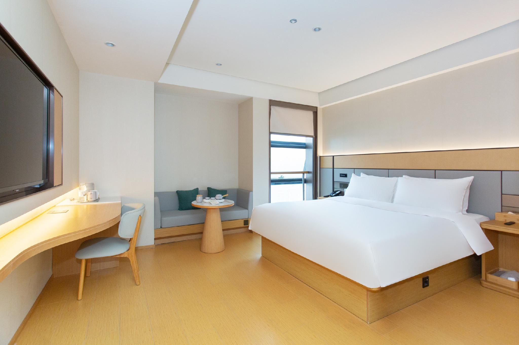 Business Queen Bed Room