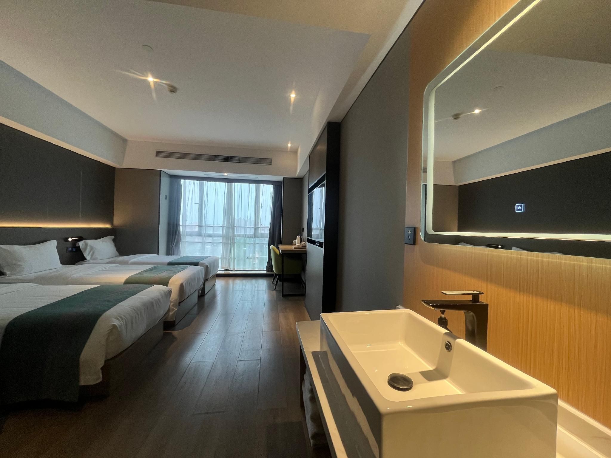 Triple Room