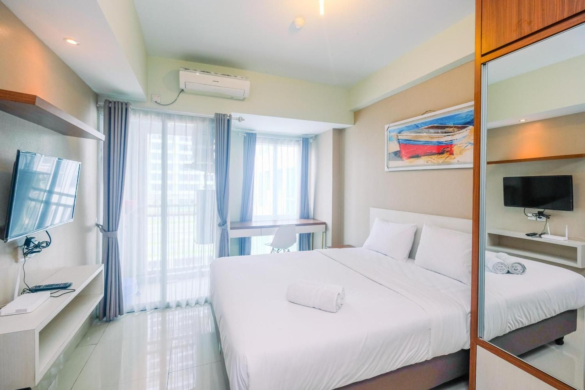 Studio Apartment