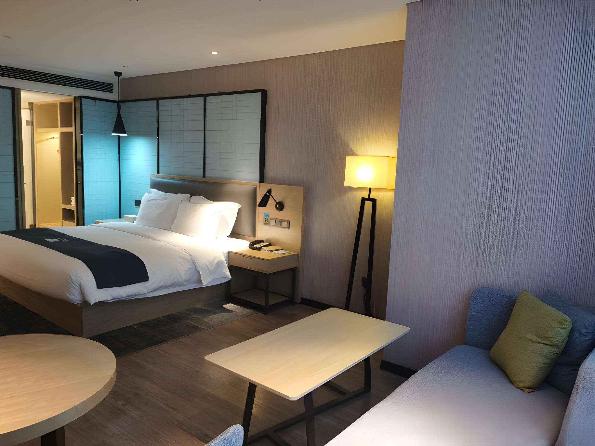 Dossen - Deluxe Bed Room