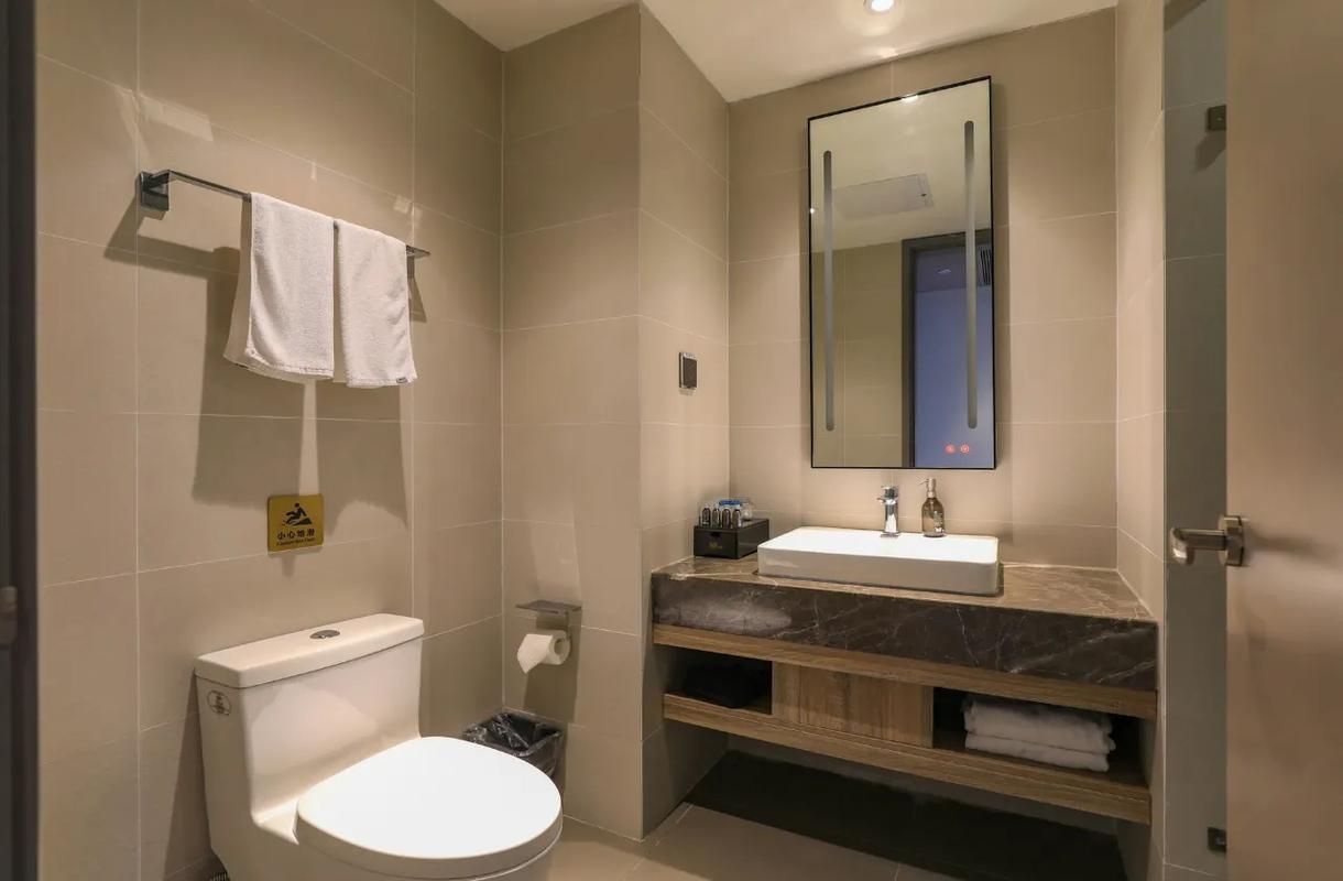 2 Bed Twin Superior Room