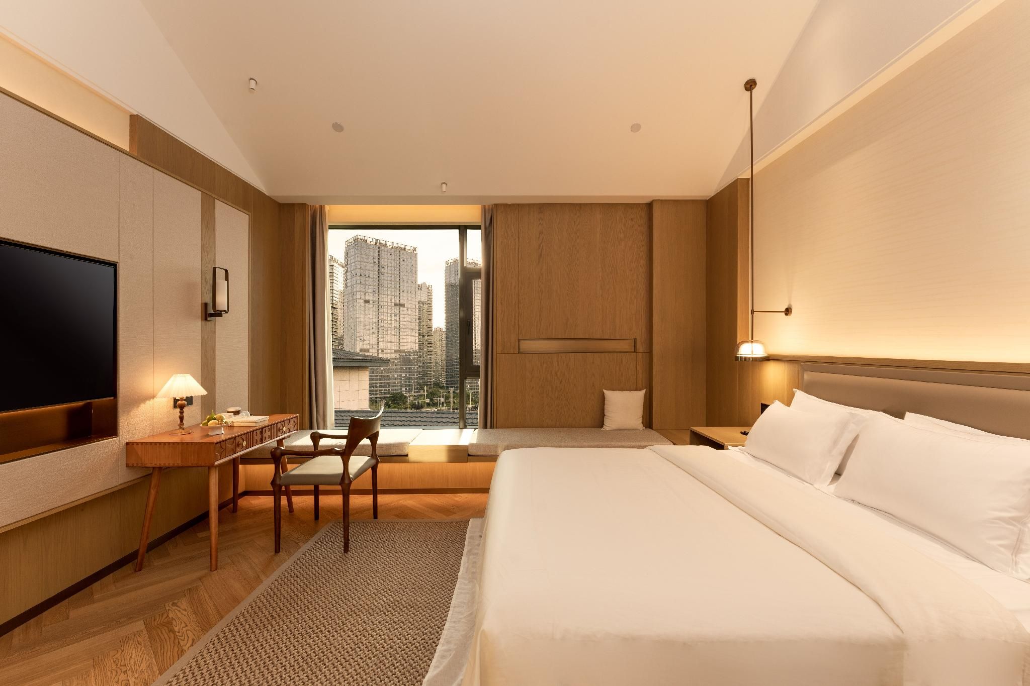 Queen Room with Balcony