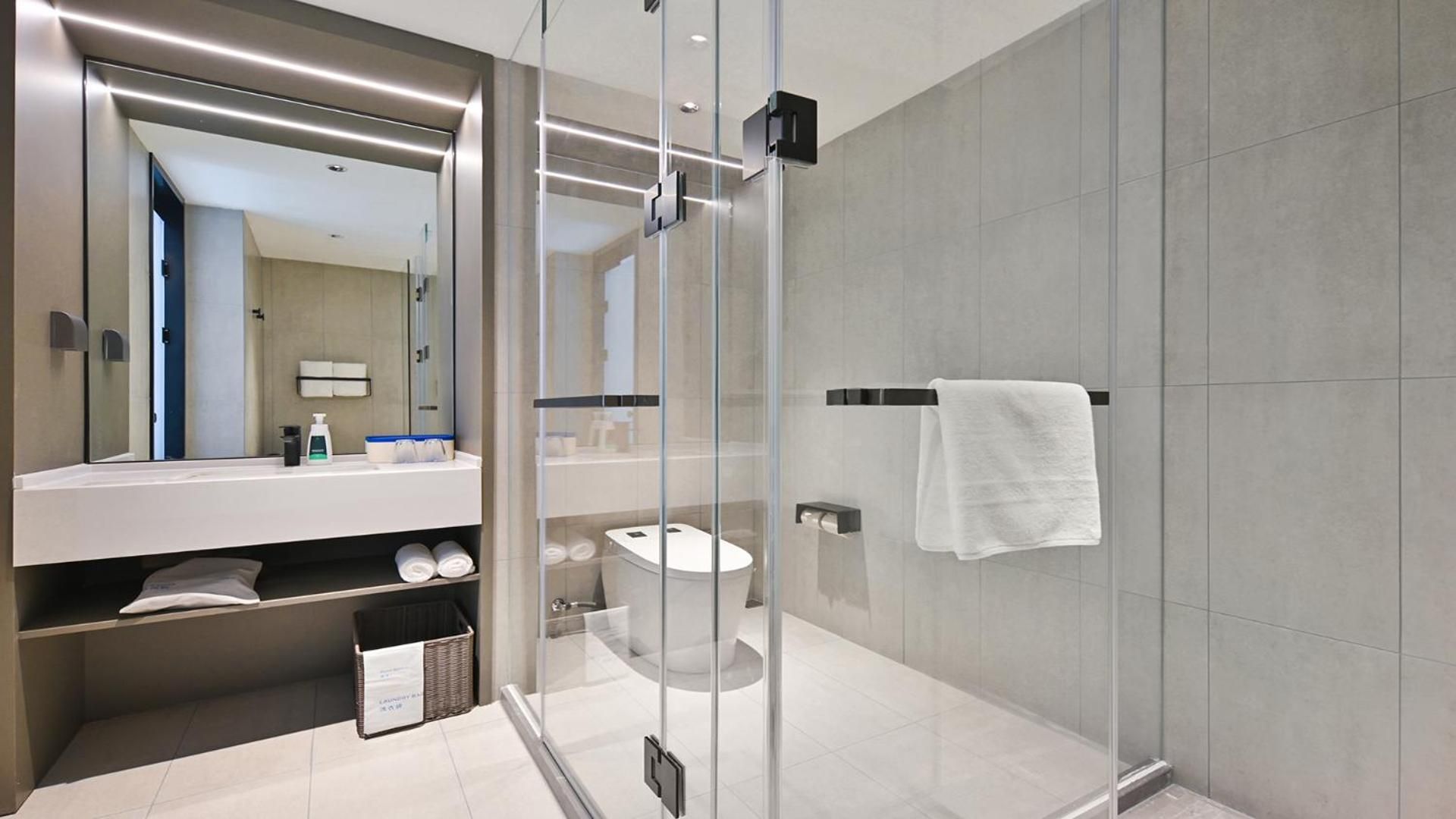 Super Suite