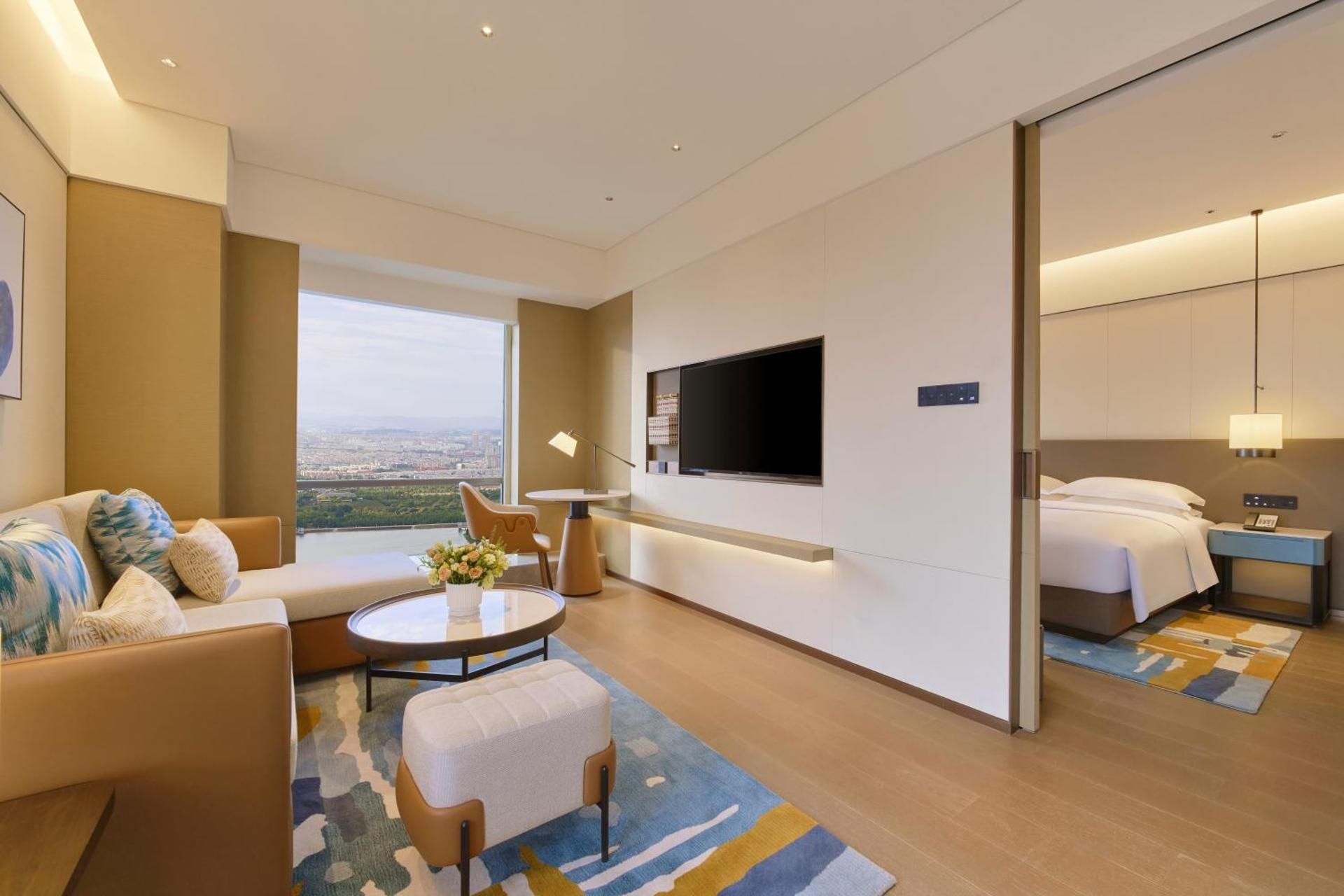 One-Bedroom Suite with King Bed, Lake View and Sofa Bed