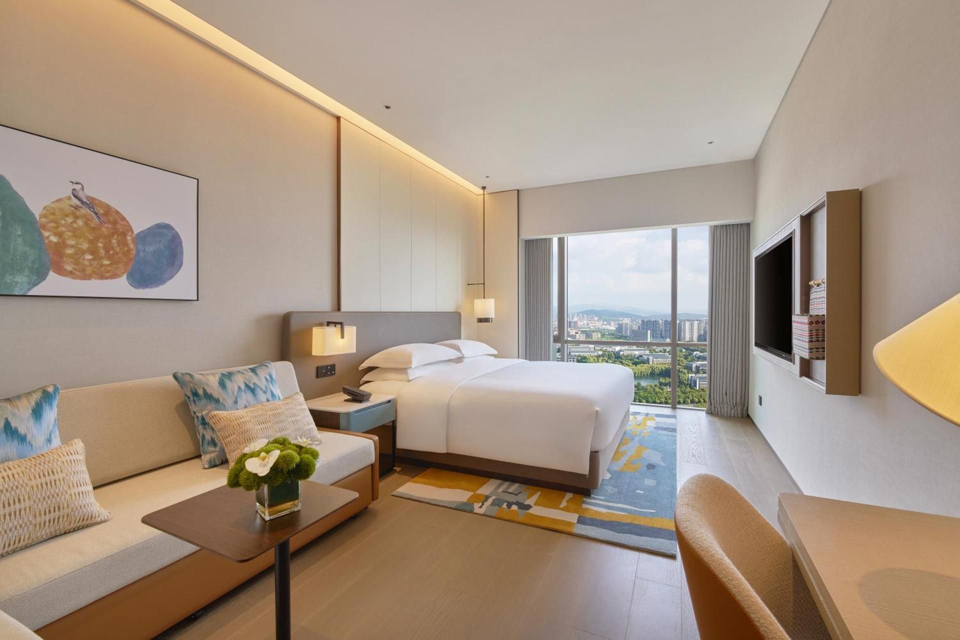 1 King Bed