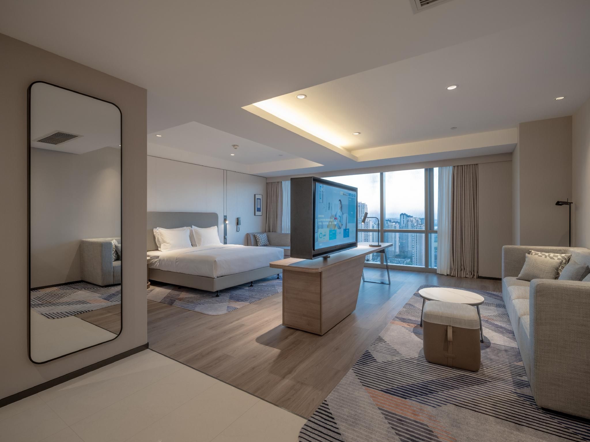 1 King 1 Bedroom Suite Kids Theme
