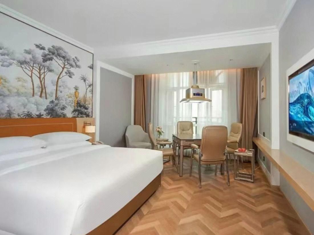 Vienna - Functional Chess Room