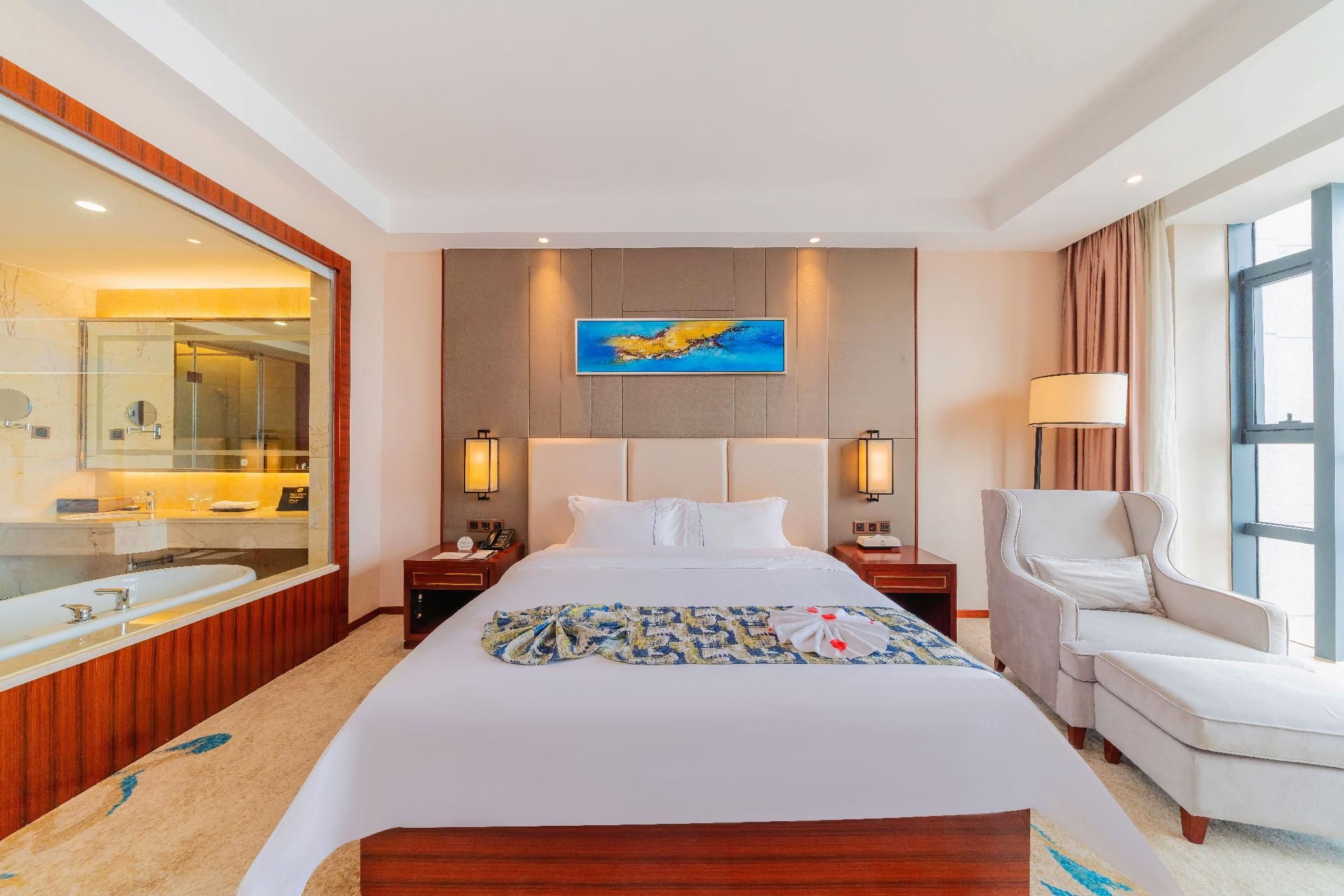 Deluxe Double or Twin Room