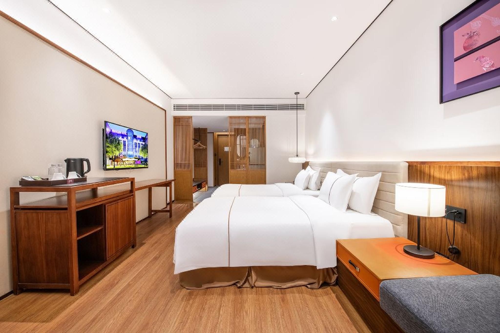 2 Bed Twin Superior Room