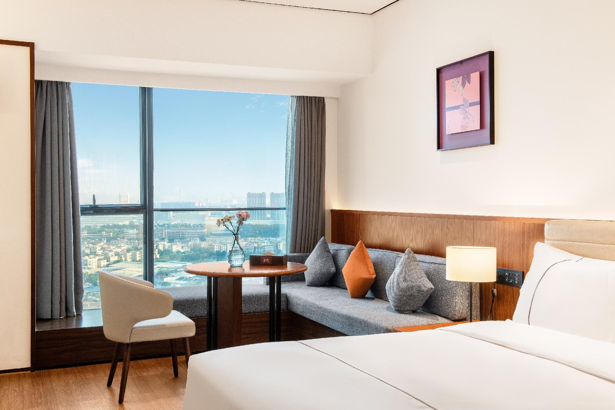 Queen Superior Room