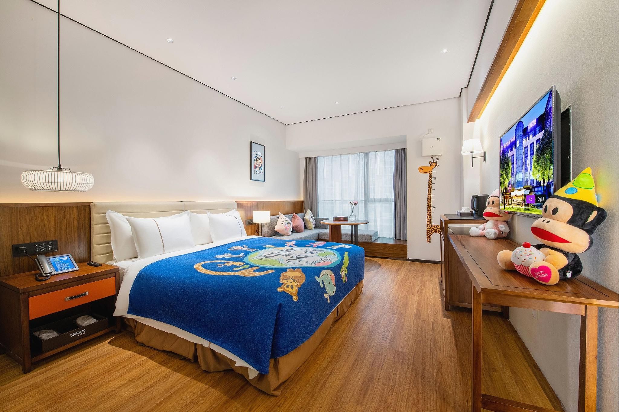 Deluxe Family Suite