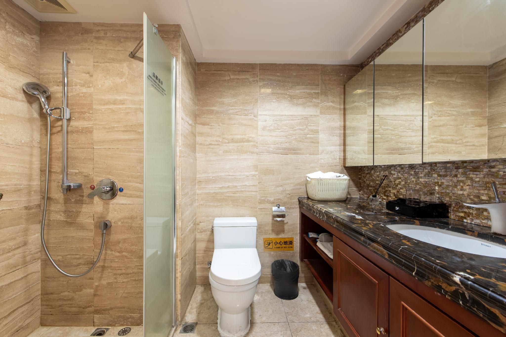 Executive City View Suite