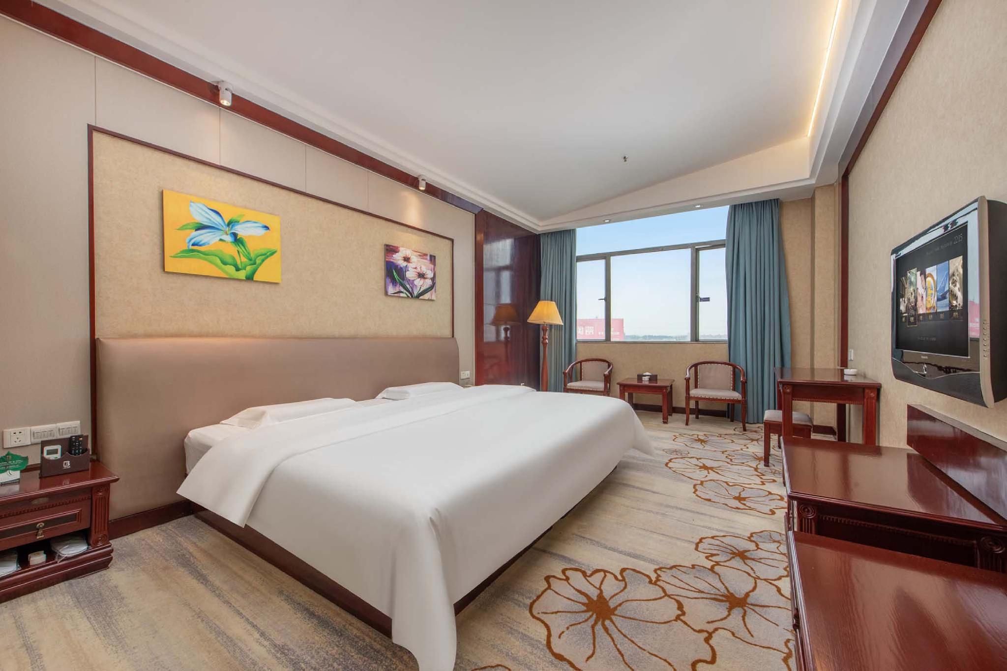 Rak King Room with Balcony