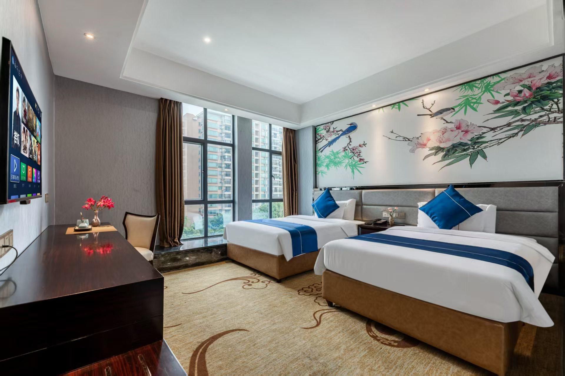 Elegant Twin Room