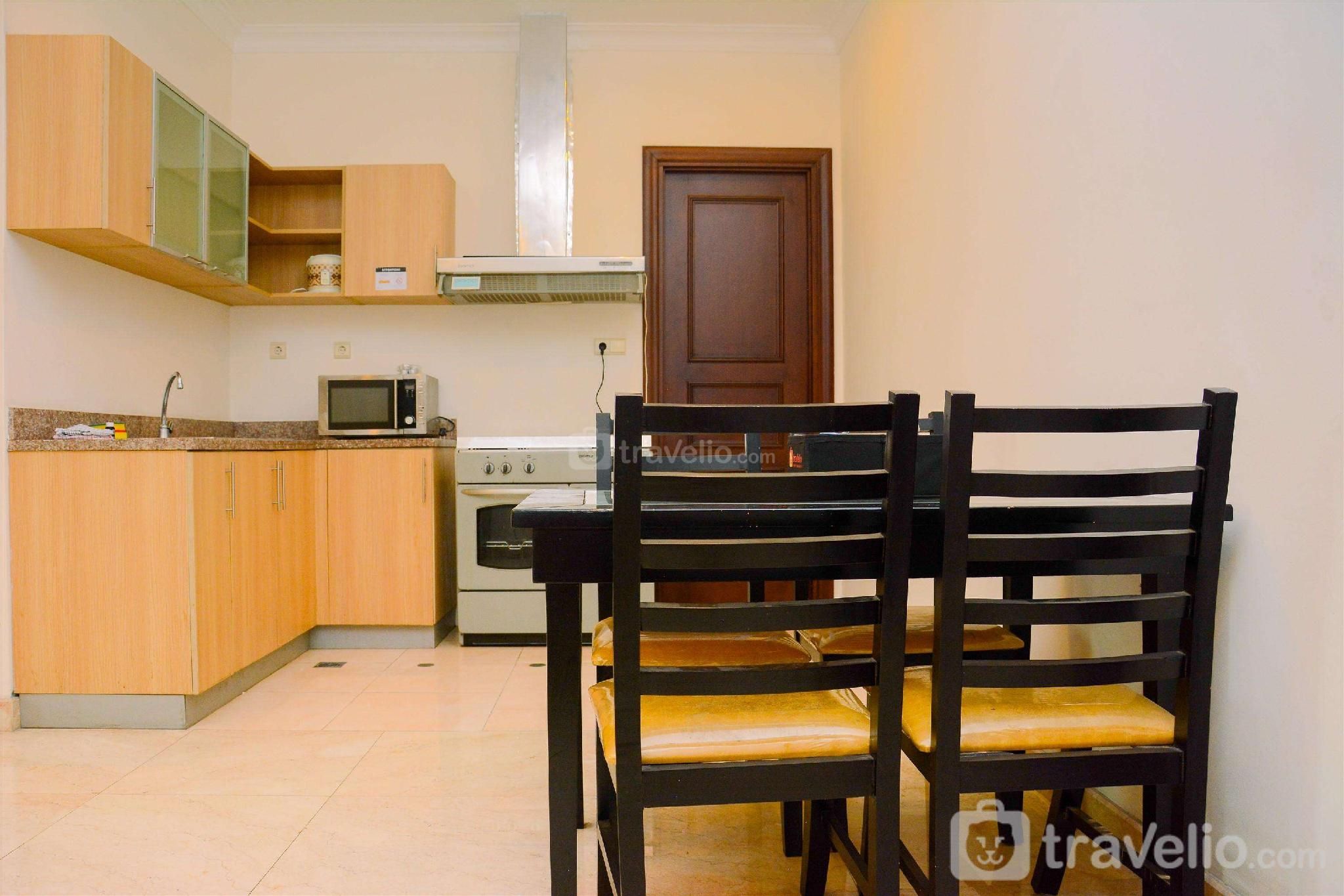 Modern 2BR at The Belleza Apartment By Travelio