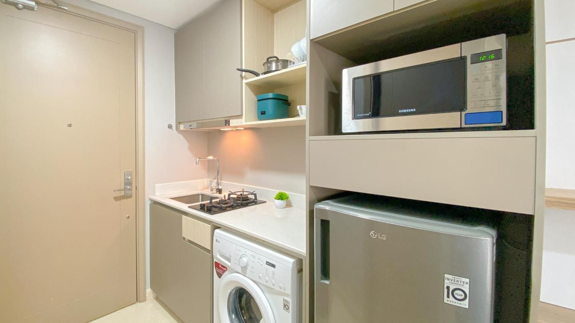 Studio Apartment