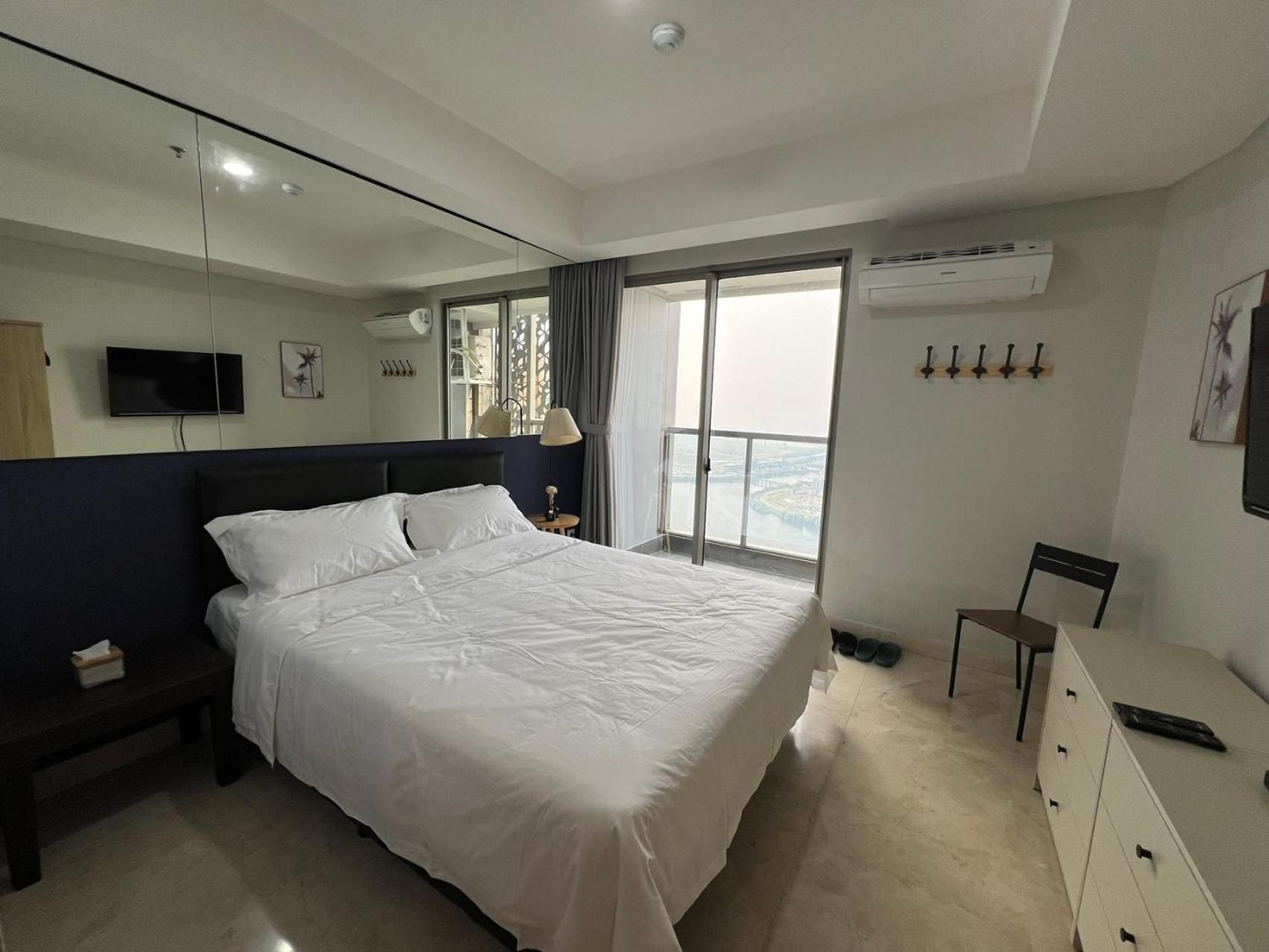 Queen Room with Sea View