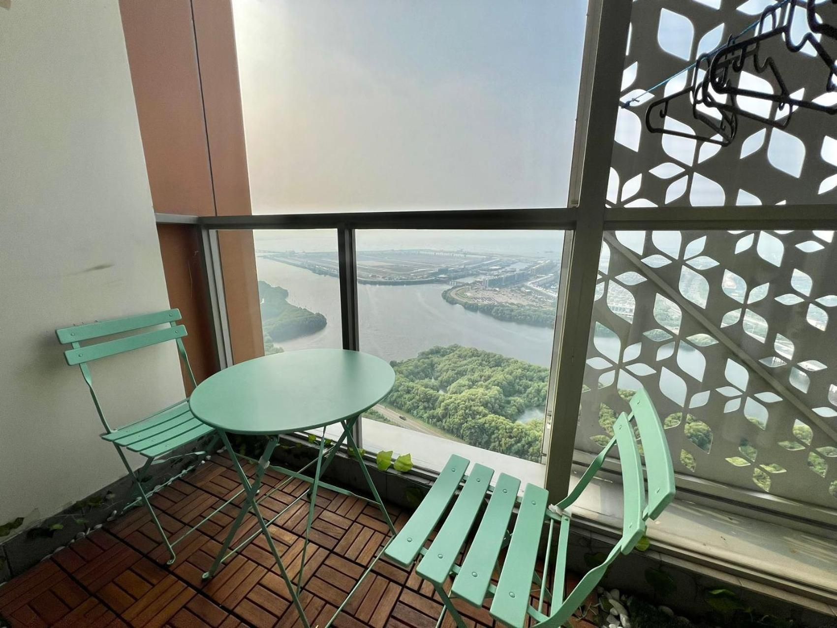 Deluxe Twin Room with Sea View