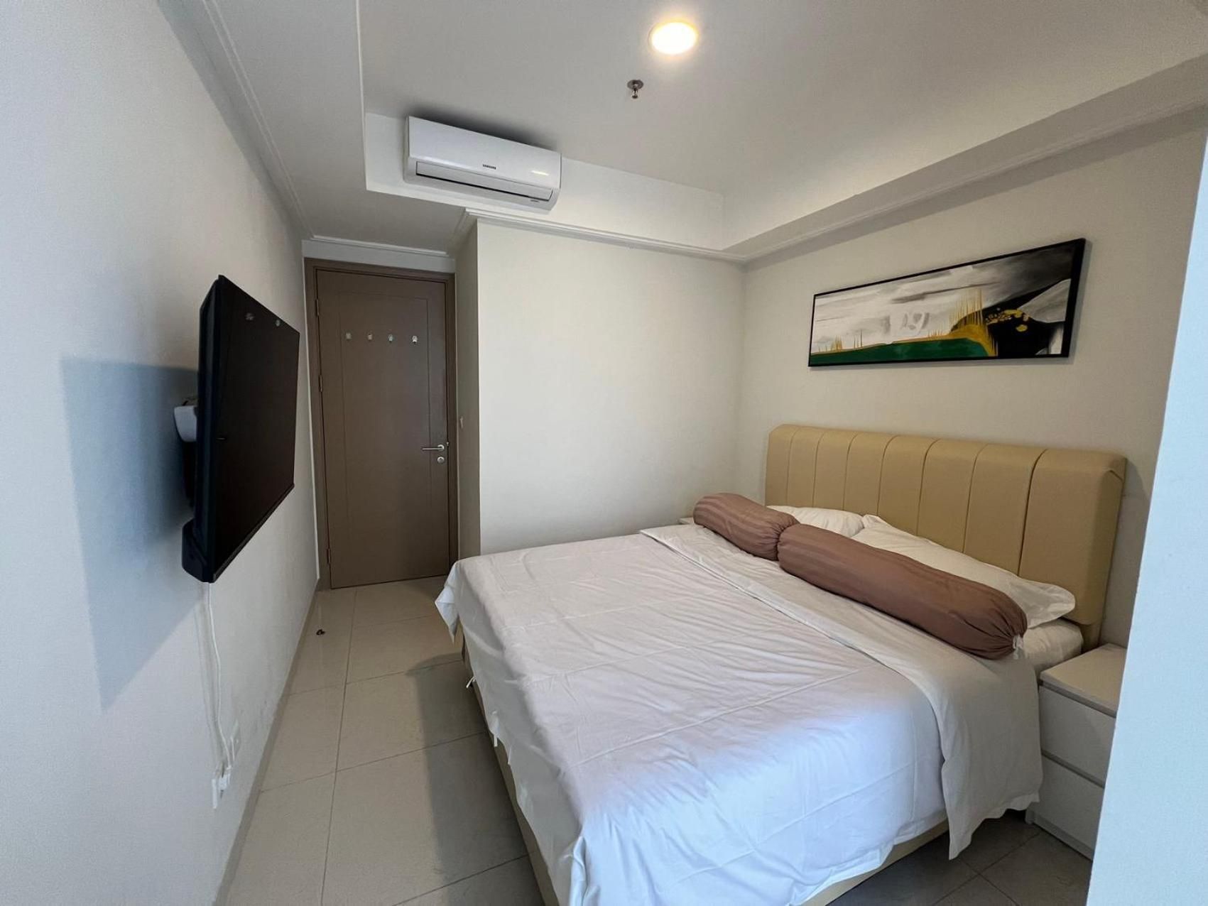 Deluxe Studio