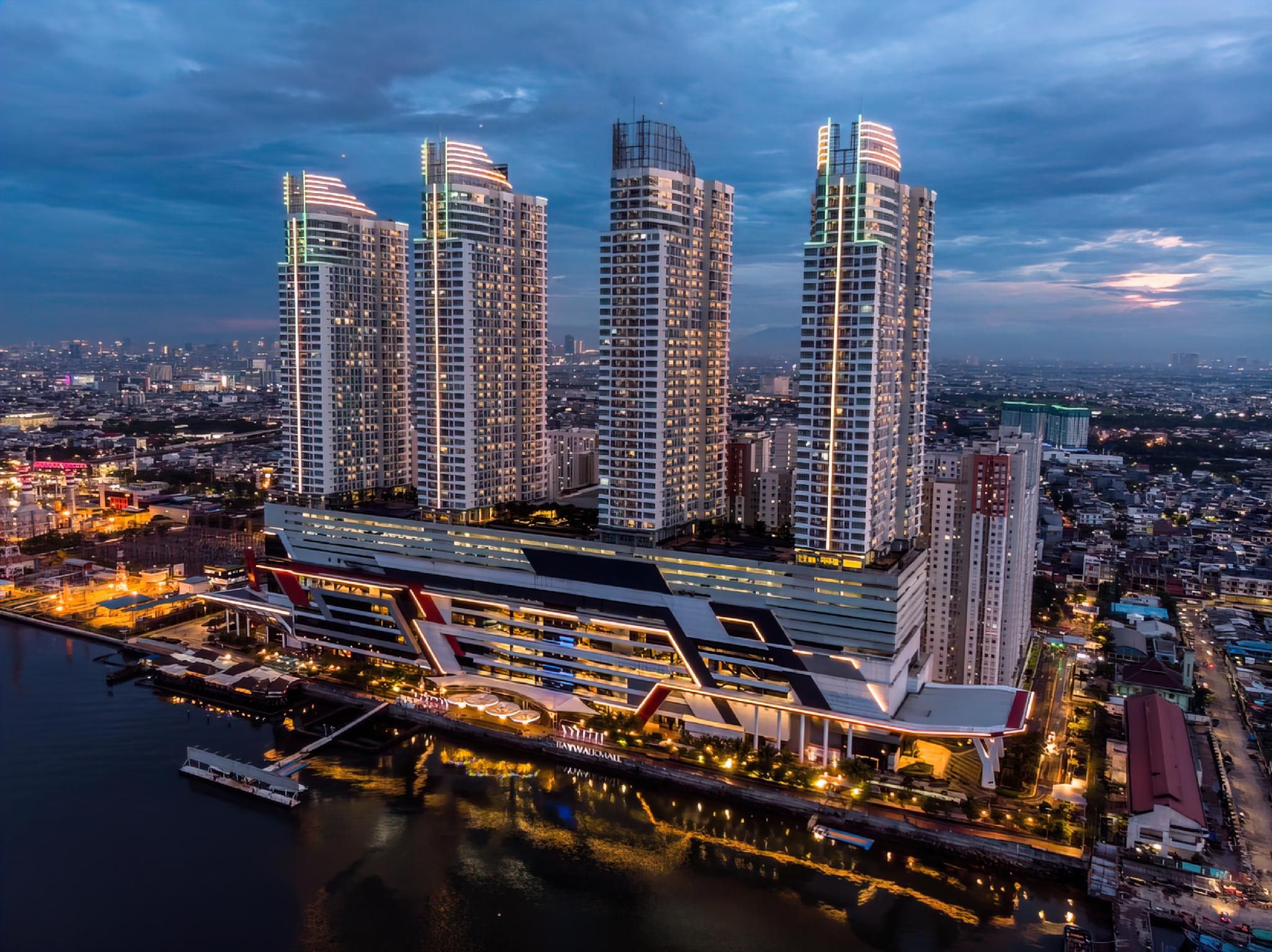 Sky Heaven Greenbay Apartment in North Jakarta