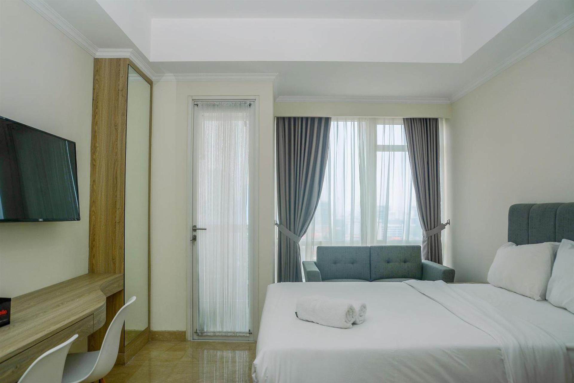 Studio Apartment