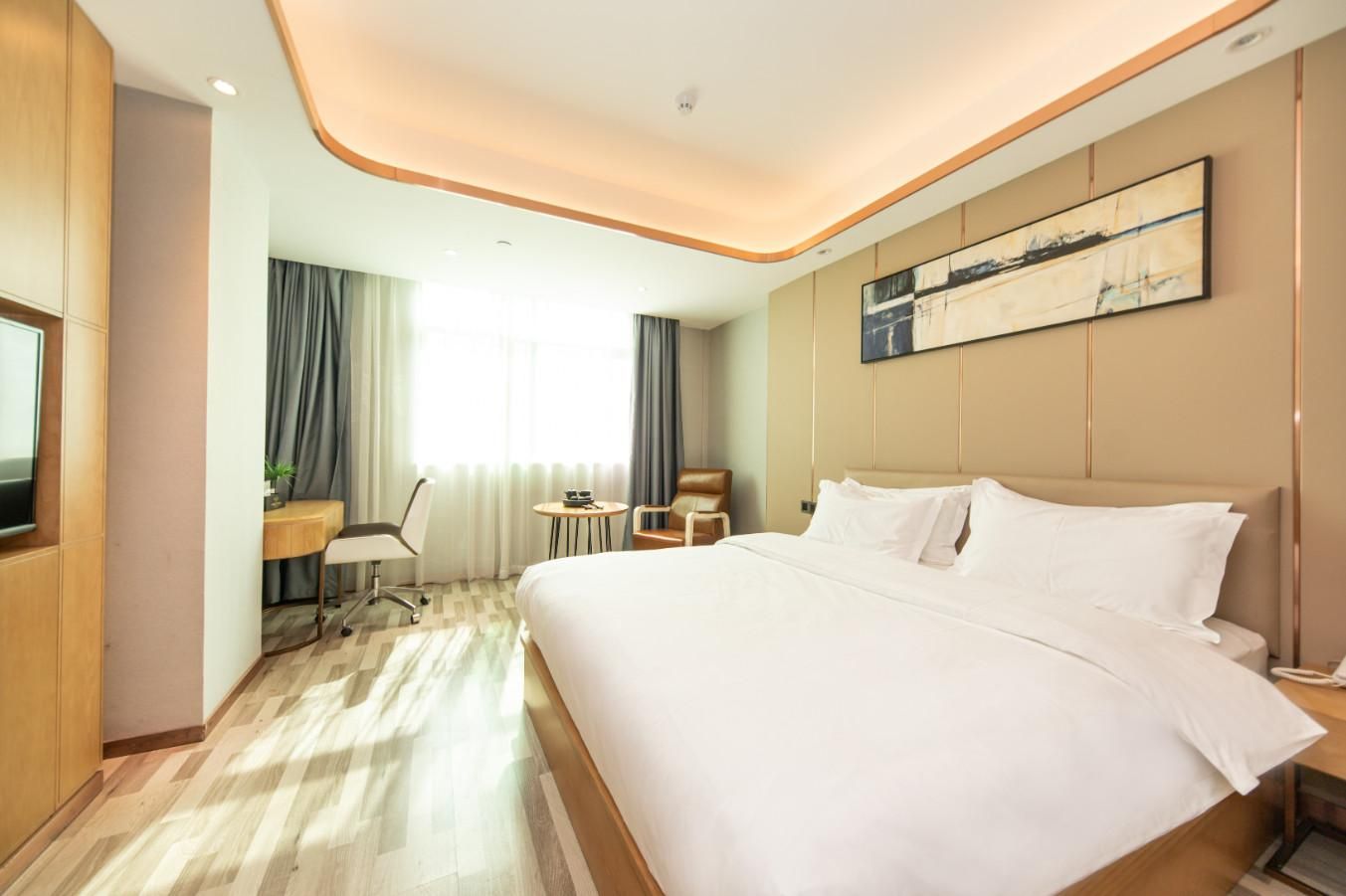 Huazhu - Room With Bed