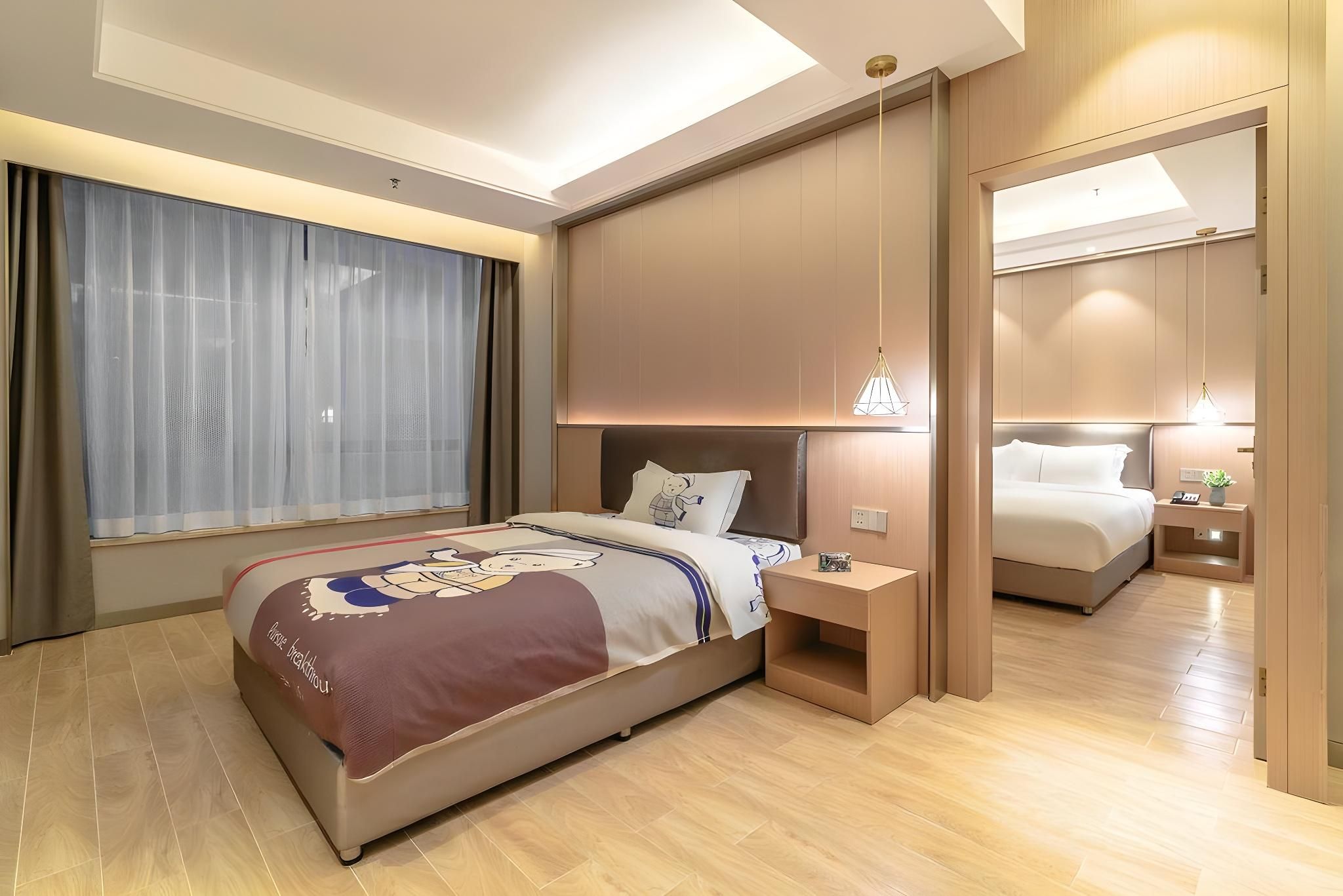 Family Parent-child Suite
