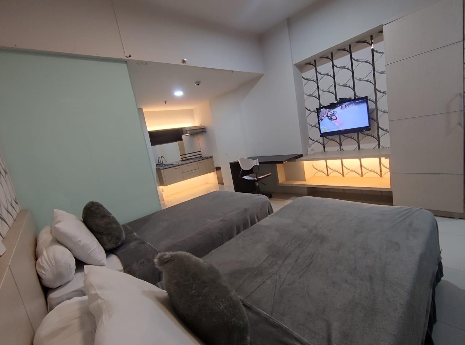 1-Bedroom Apartment 1 with Balcony