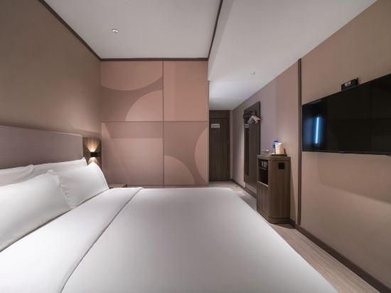 Huazhu - Superior BedRoom