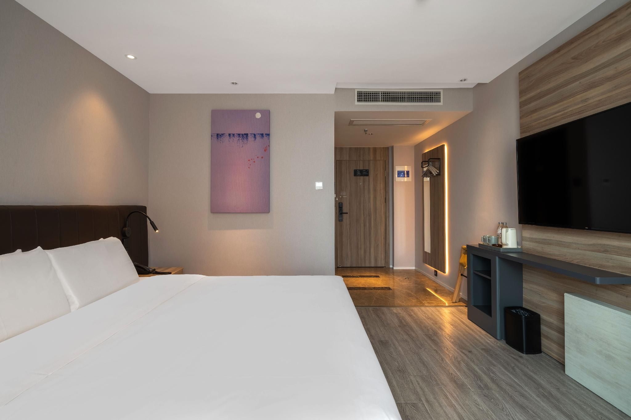 Huazhu - Superior BedRoom