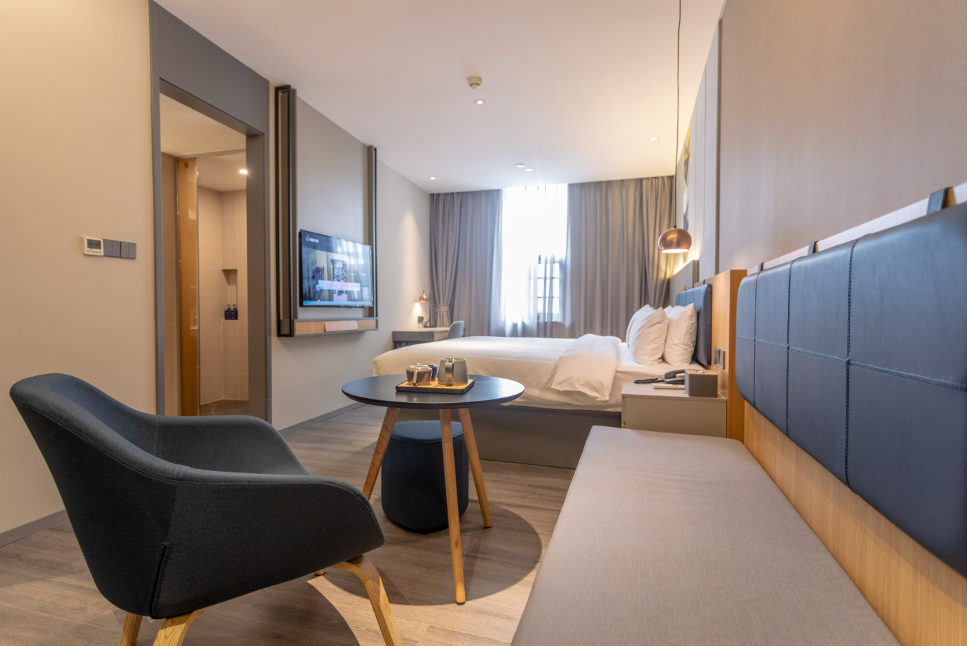 Huazhu - Deluxe Bed Room