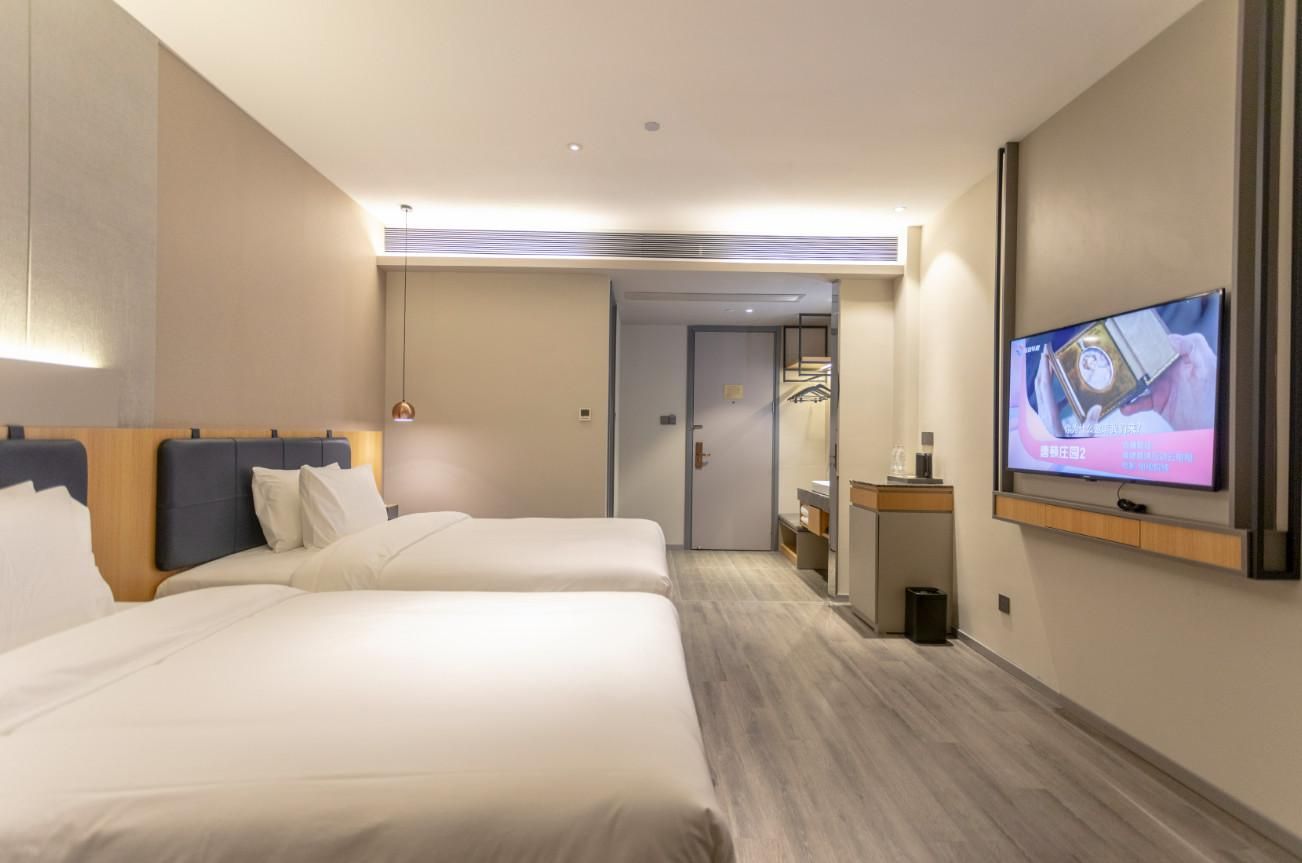 Huazhu - Family Room
