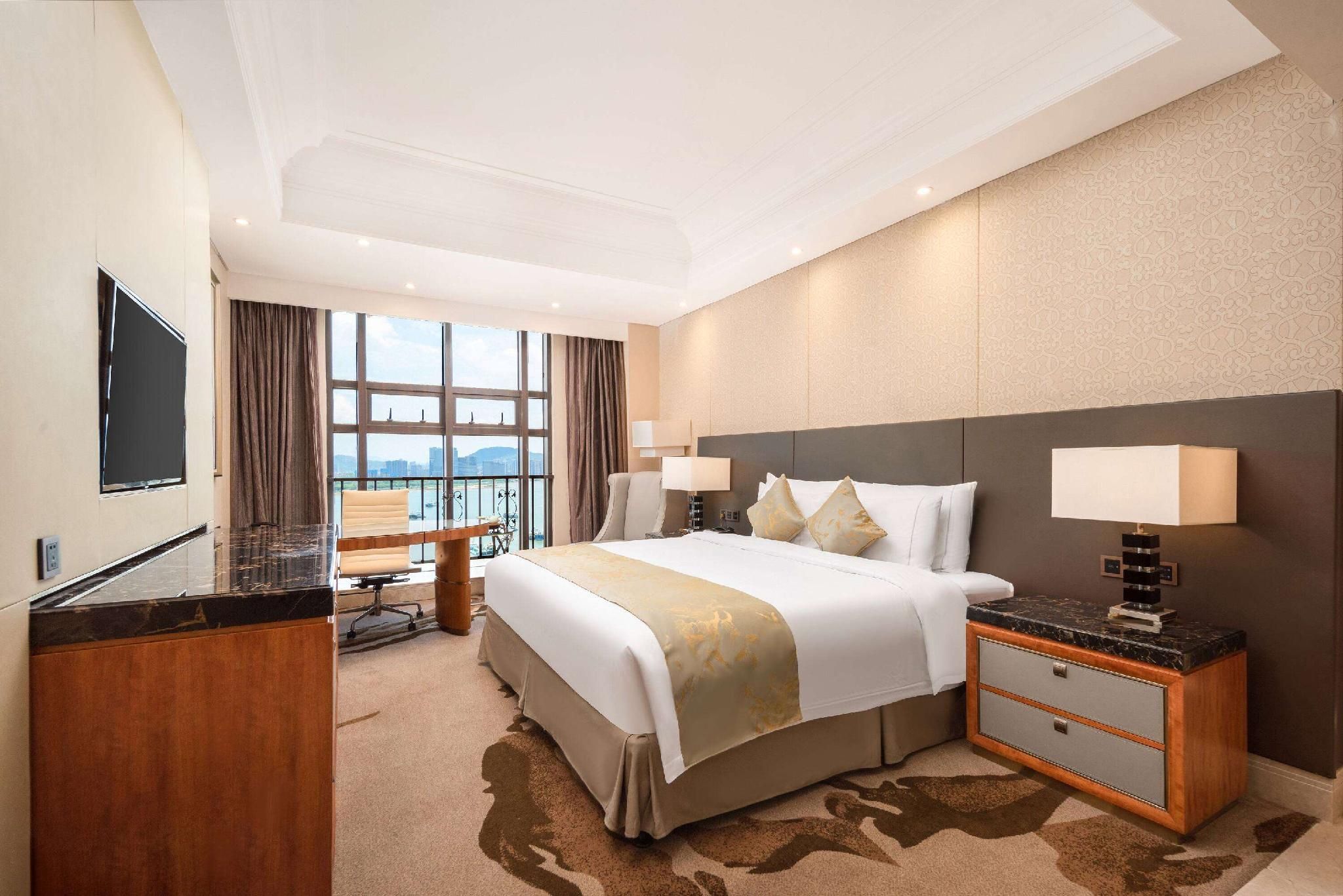 1 King Bed, Superior Room, Non Smoking