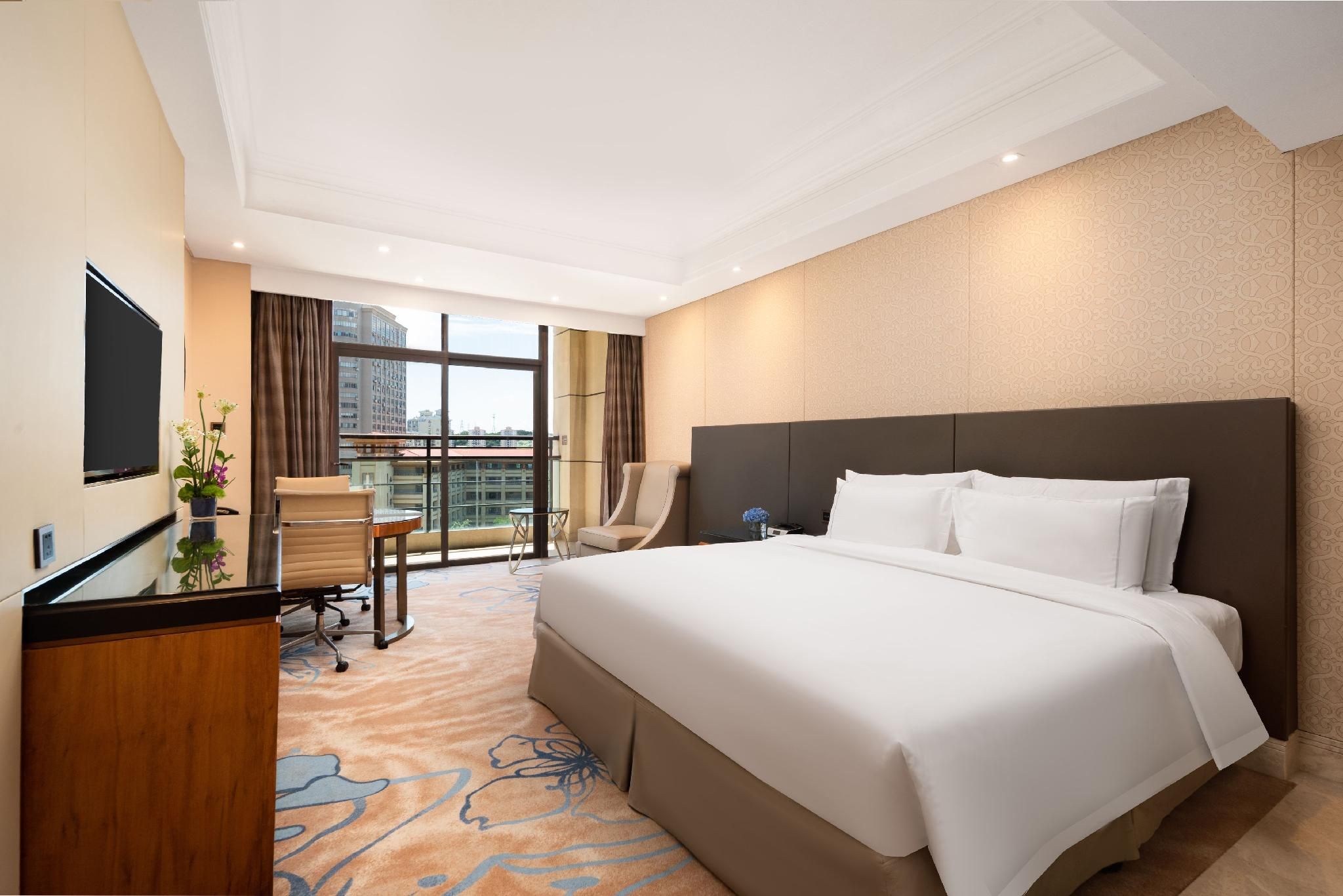 Deluxe Double Room with City View