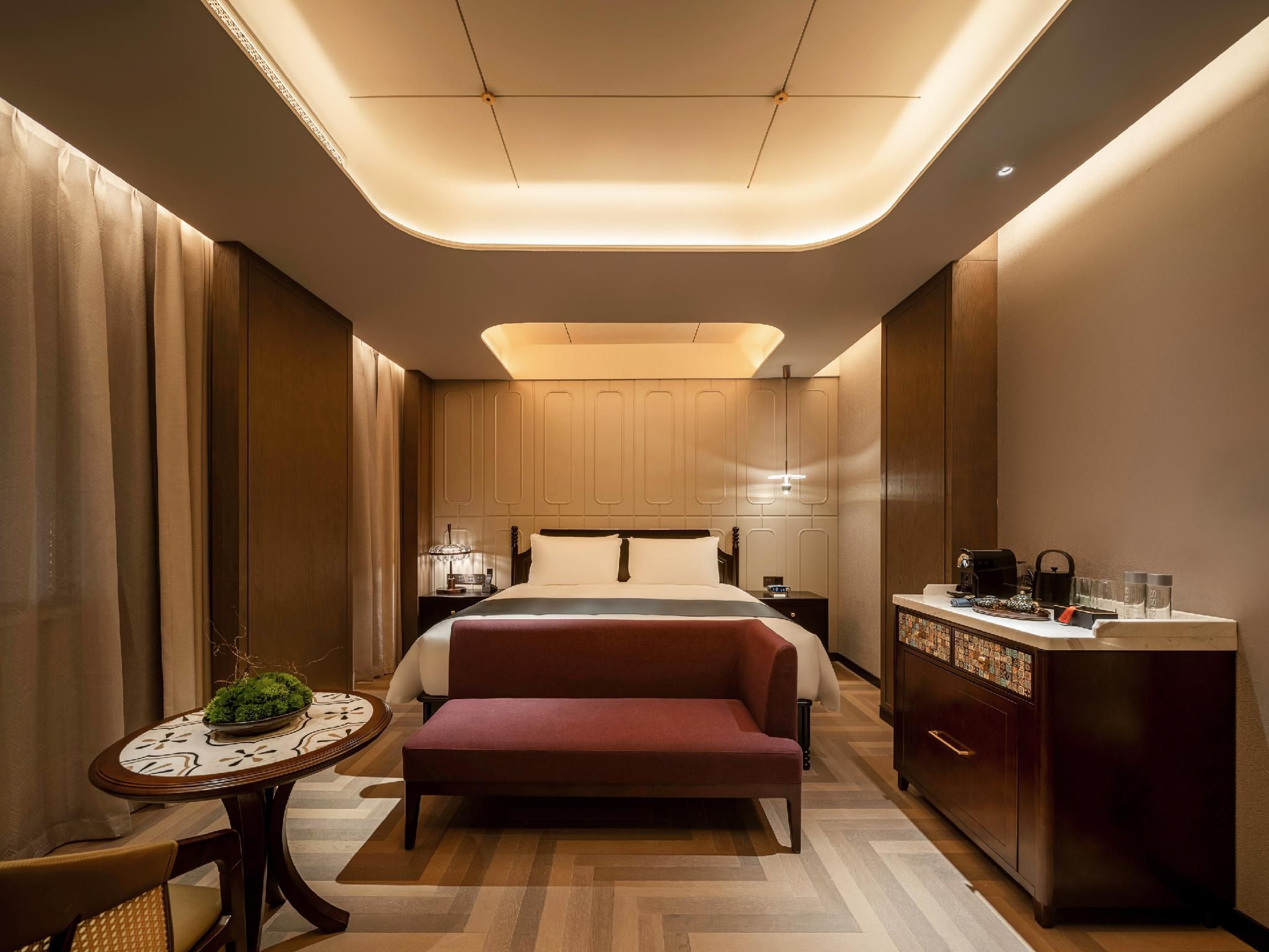 Deluxe King Double Room