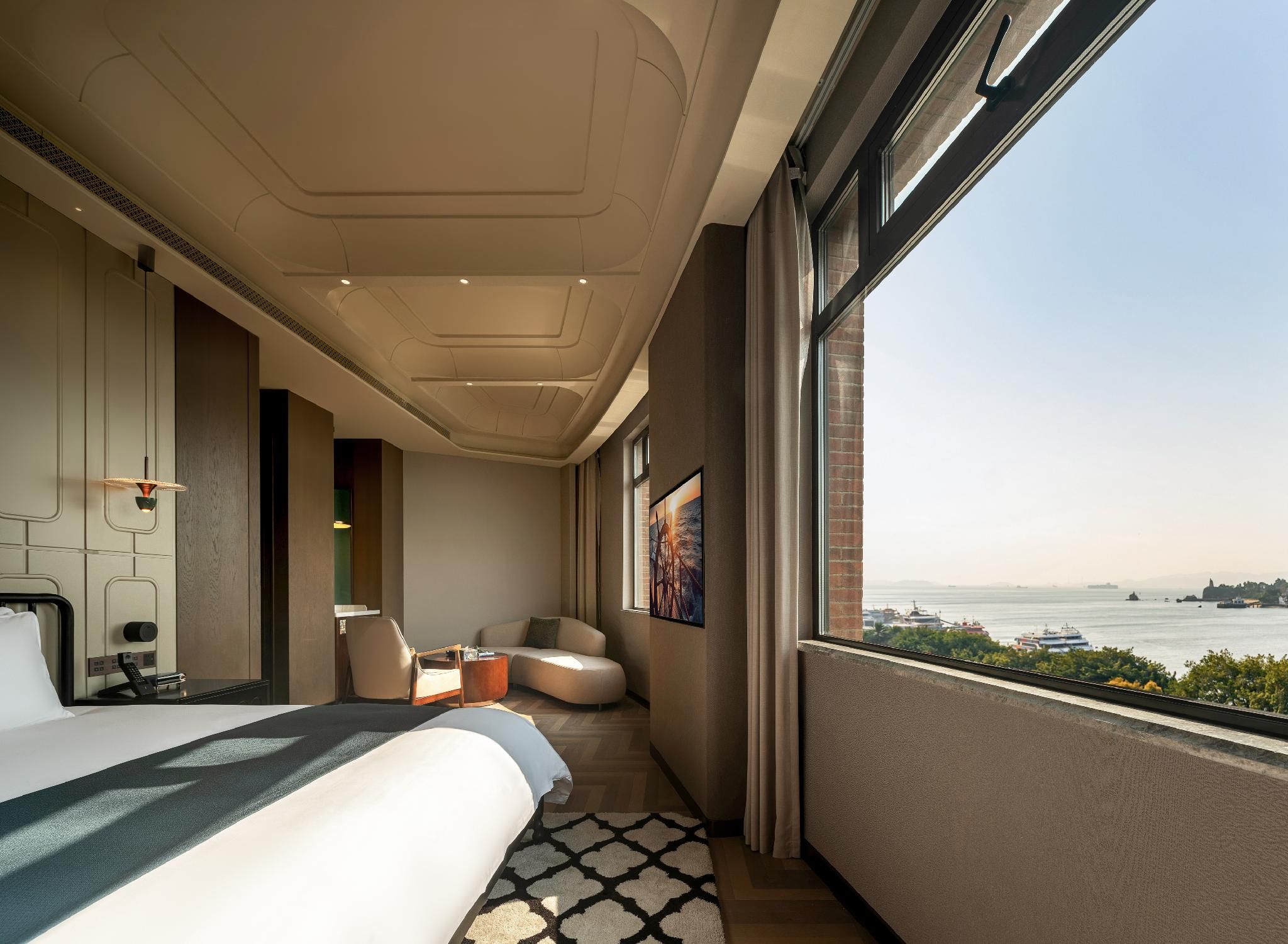 Executive Sea View King Room
