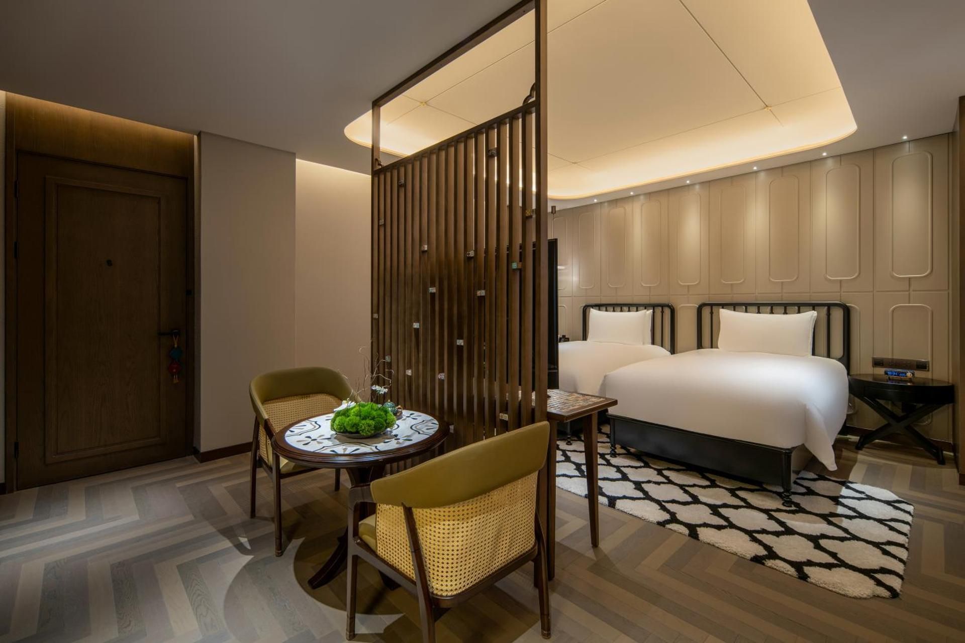 Deluxe King Double Room