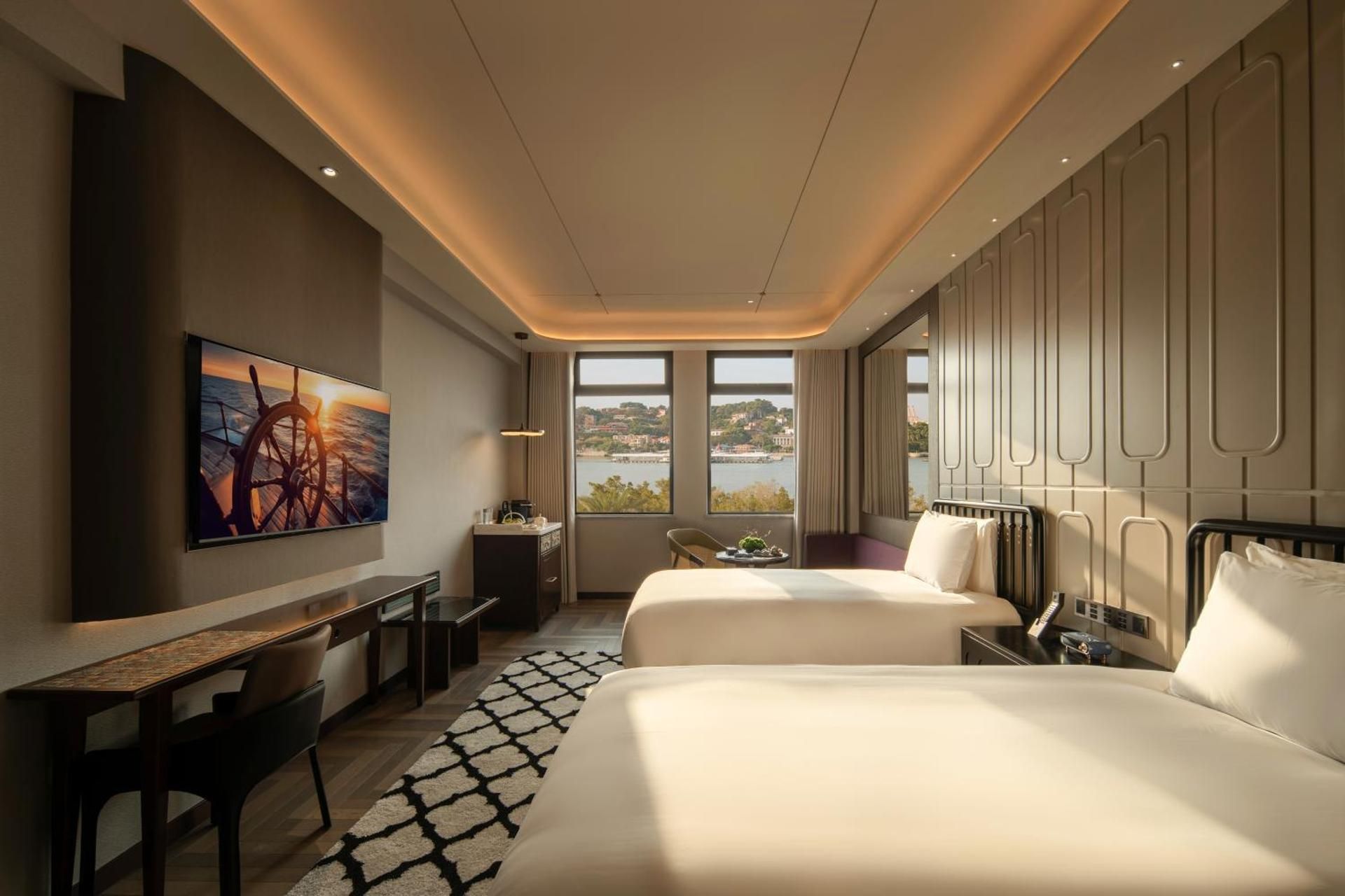 Double or Twin Room with Sea View