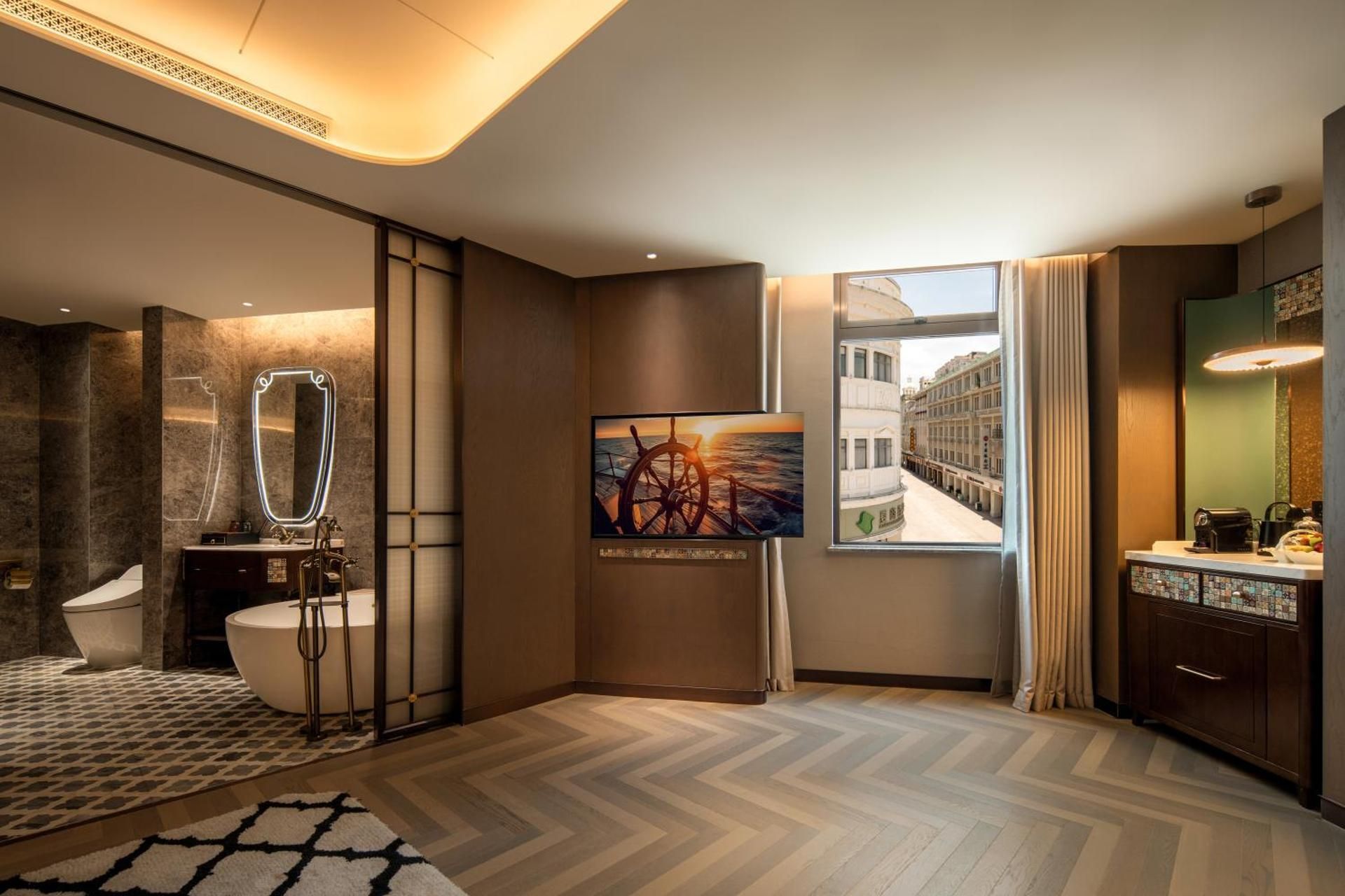 Deluxe Double Room with Bath